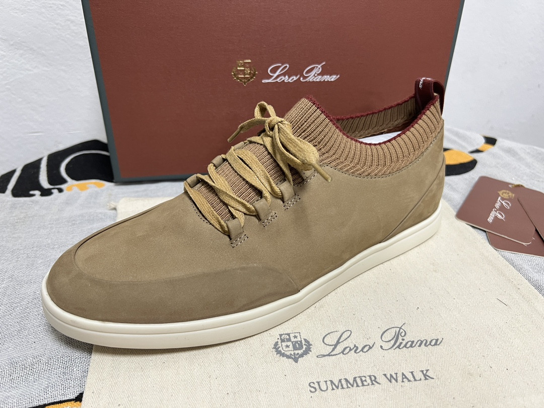 UA L0r0 P1ana Soho Walk Sneaker