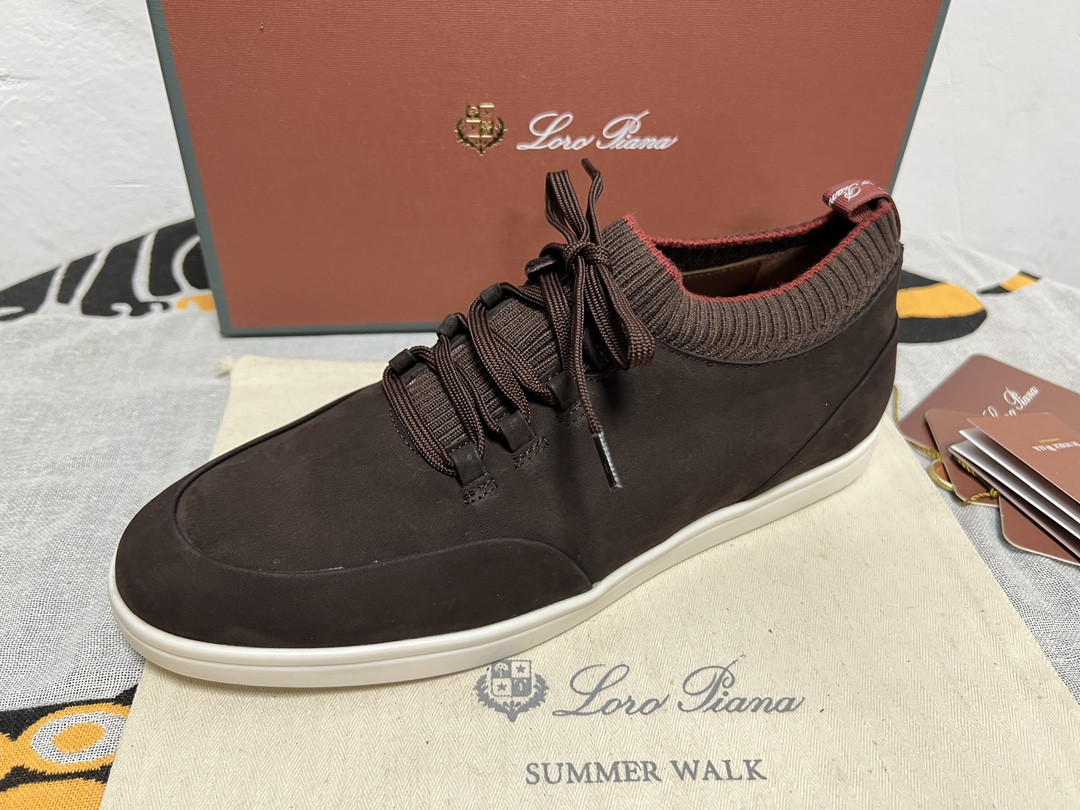 UA L0r0 P1ana Soho Walk Sneaker