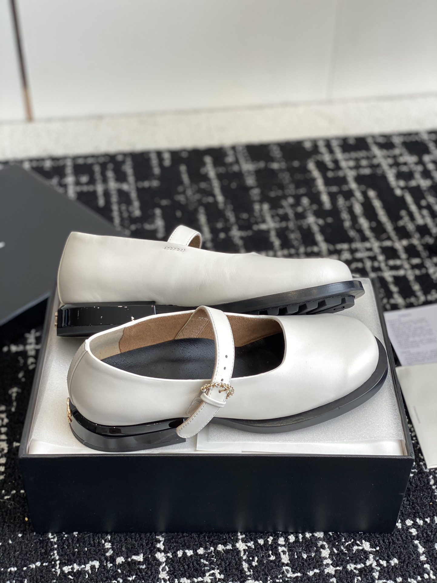 UA Ch**el MARY JANES