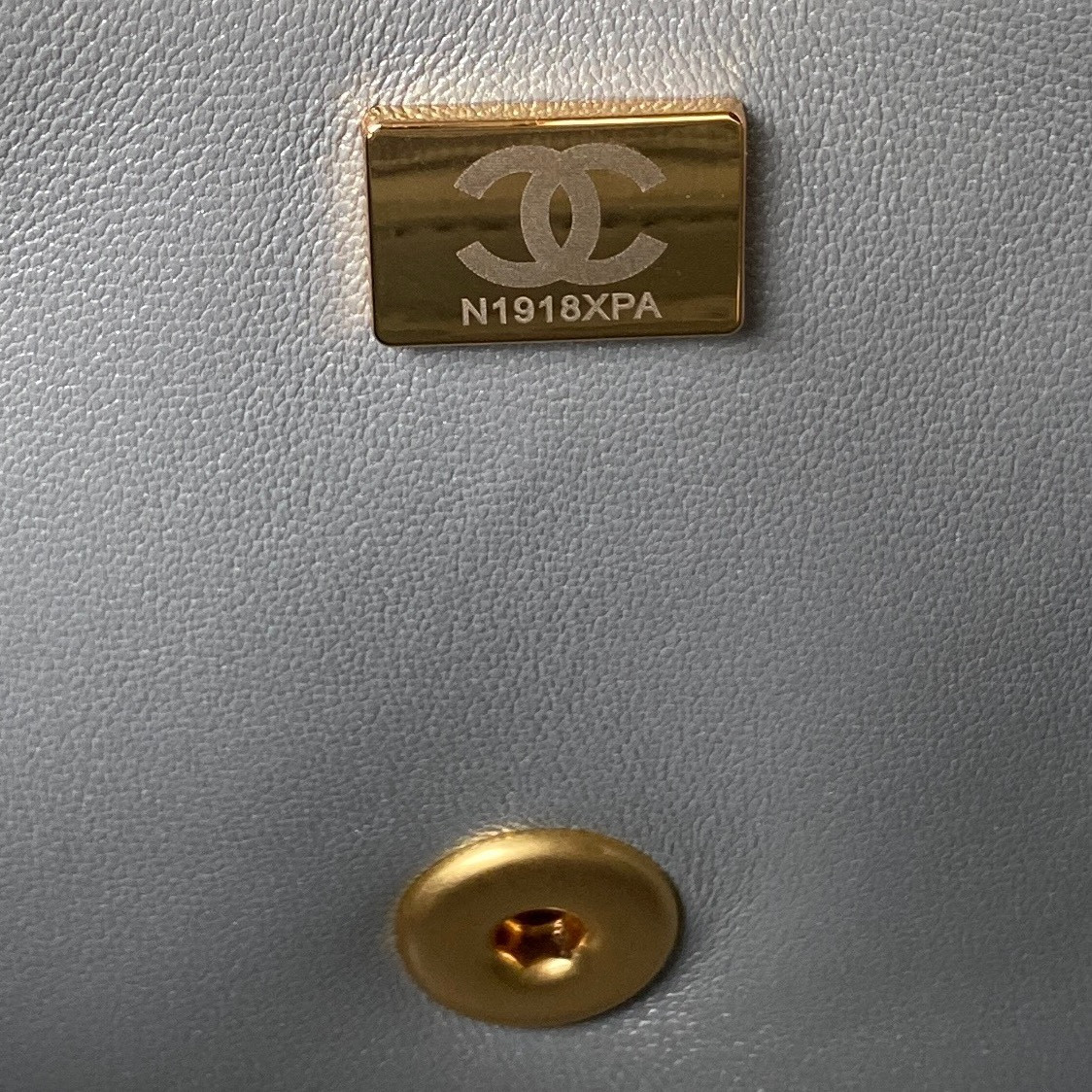 Ch**el MINI CLASSIC HANDBAG WITH TOP HANDLE 12 × 20 × 6 CM