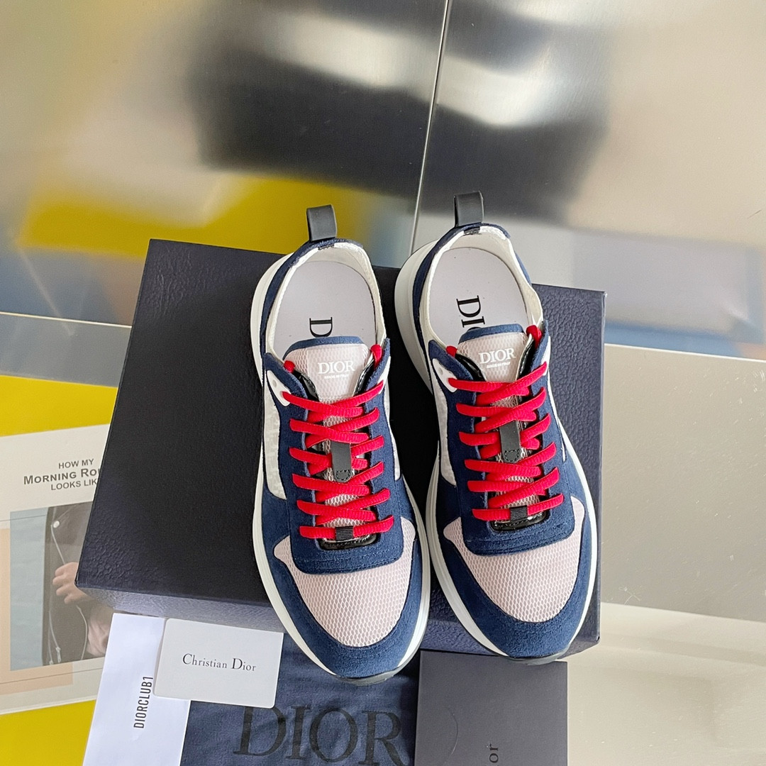 UA D10r B25 Runner Sneaker