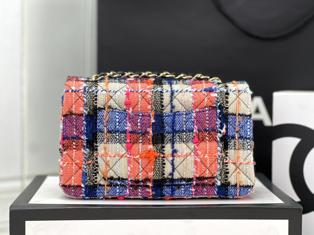 Ch**el Classic Flap Bag 20cm