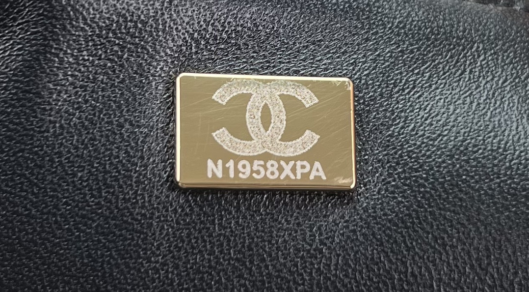 Ch**el Classic Flap Bag 20cm