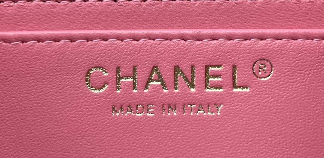 Ch**el Classic Flap Bag 20cm