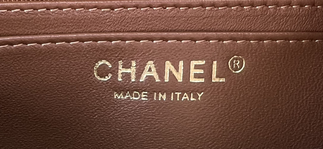 Ch**el Classic Flap Bag 20cm