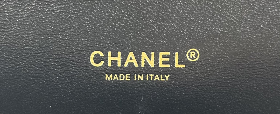 Ch**el Classic Flap Bag 25cm