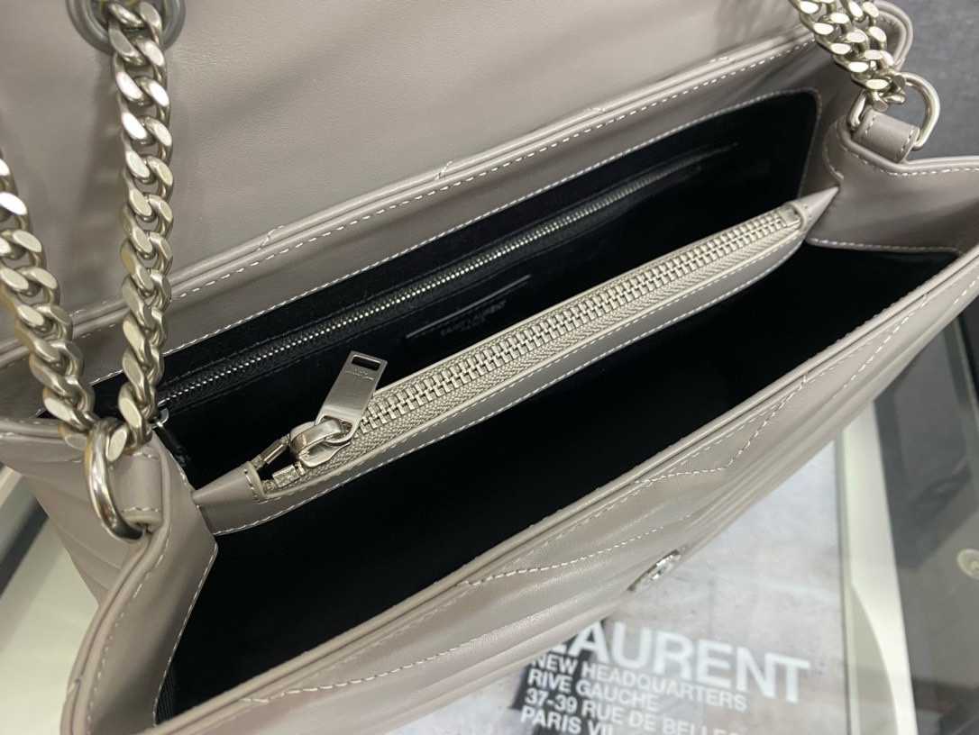 Y51 LOULOU QUILTED LEATHER 32x22x9cm