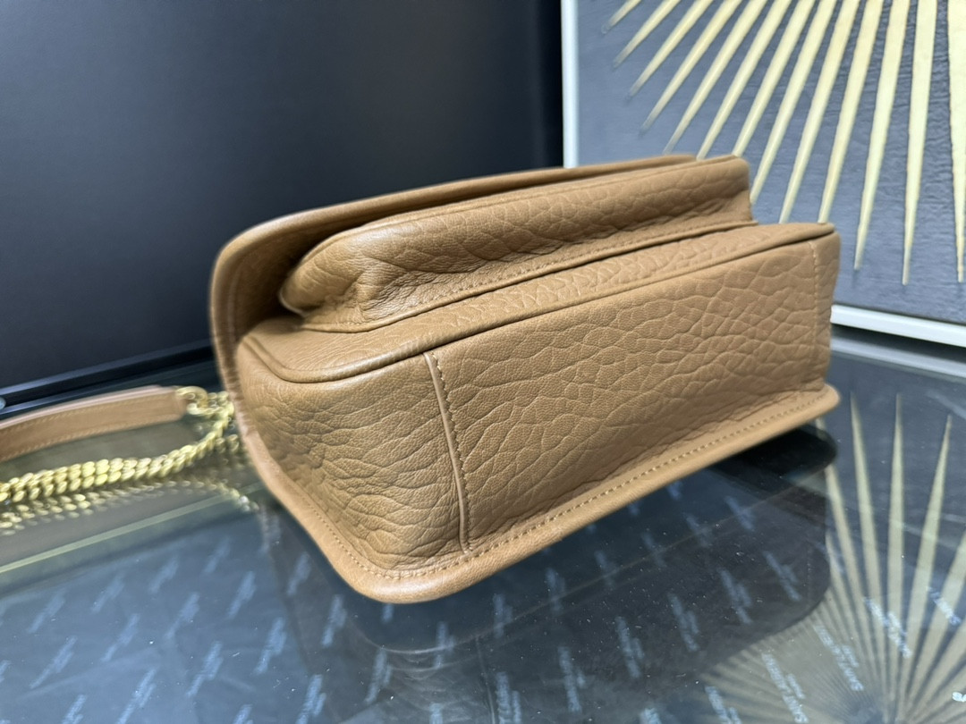 Y51 NIKI 21x16x7.5cm