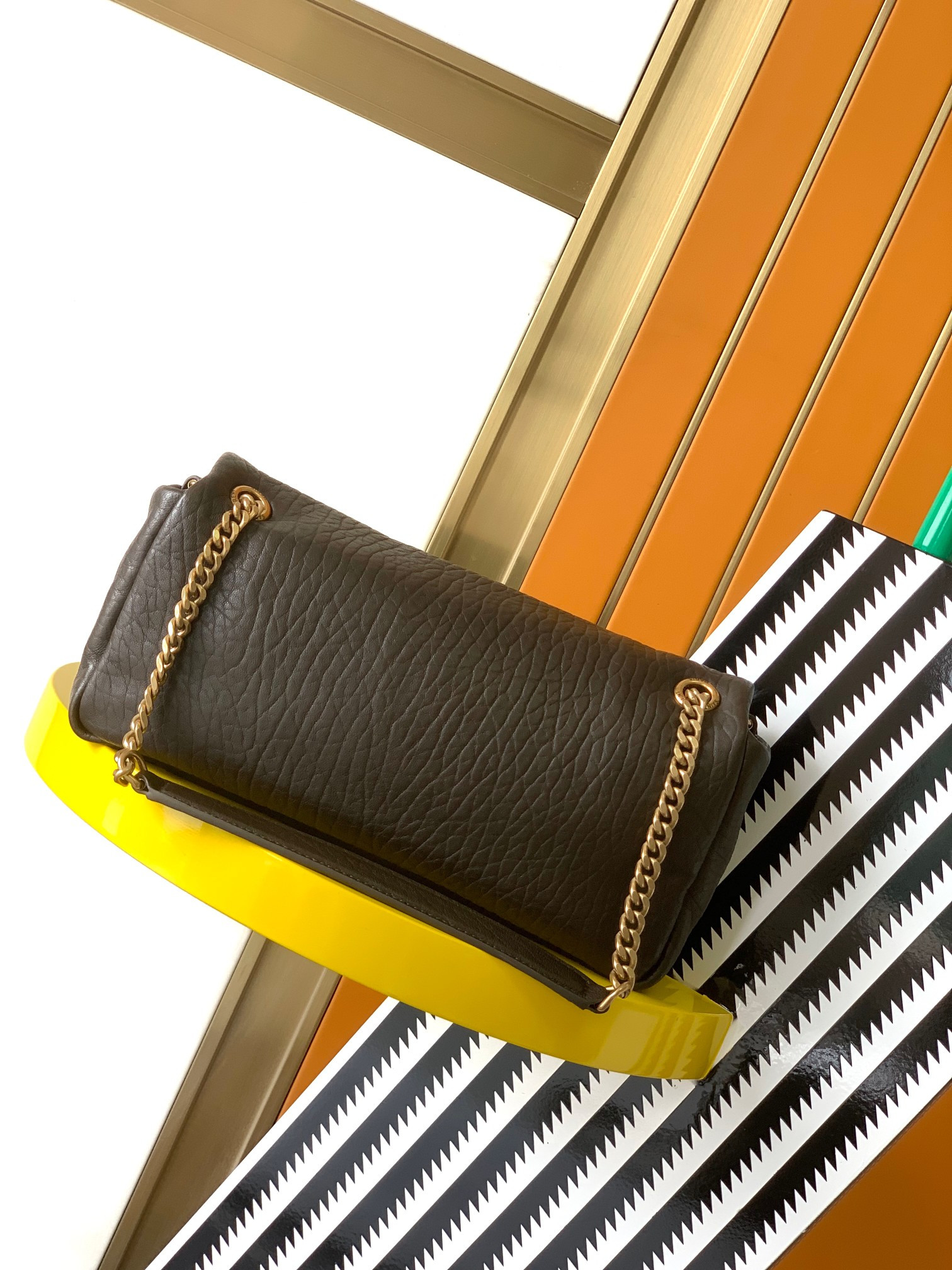 Y51 Calypso small in plunged lambskin 26x14x7cm