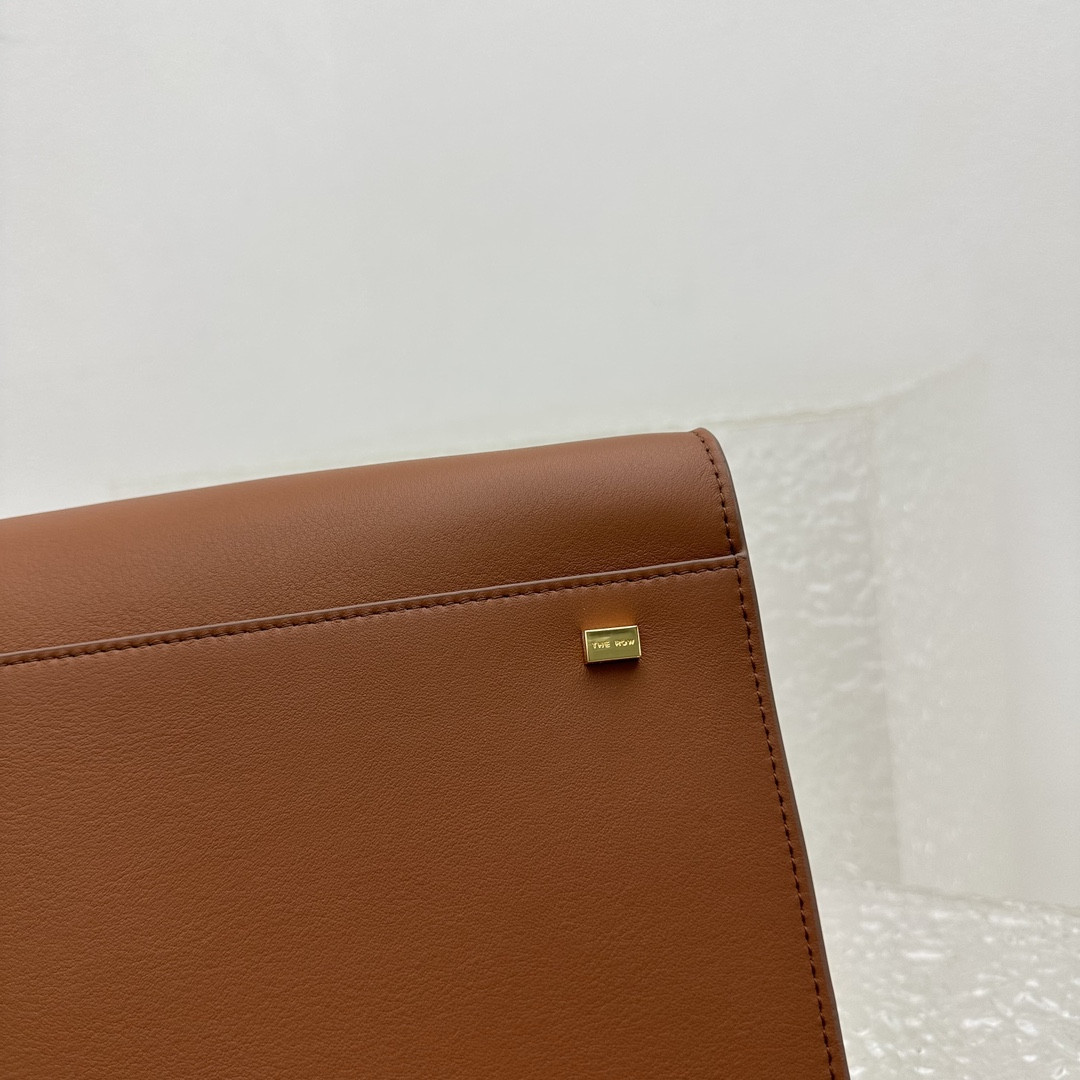 The R0w MARGAUX 15 38.5x16x30cm