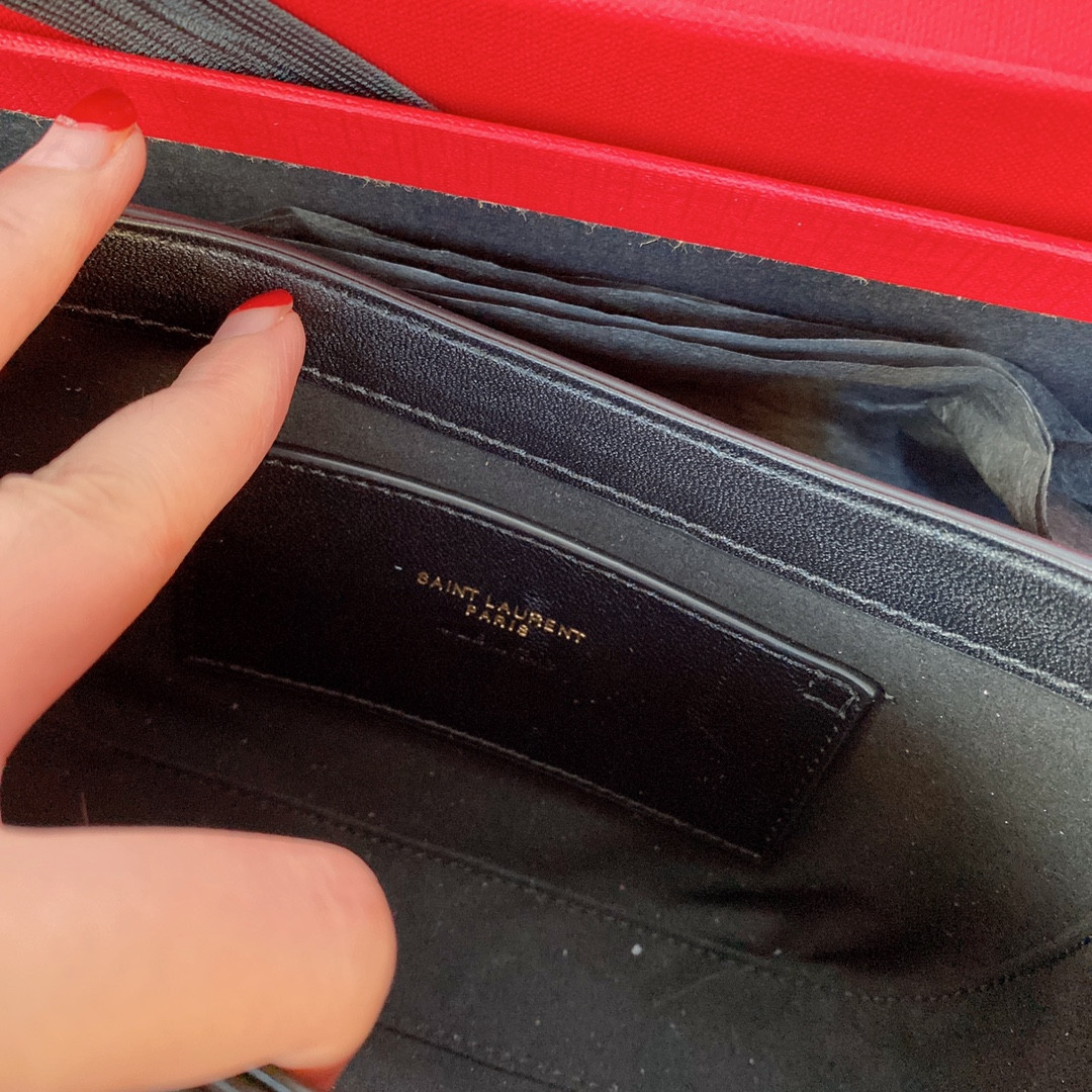 Y51 LE 5 À 7 Mini (Patent Leather) 19 x 11.5 x 4.5 CM