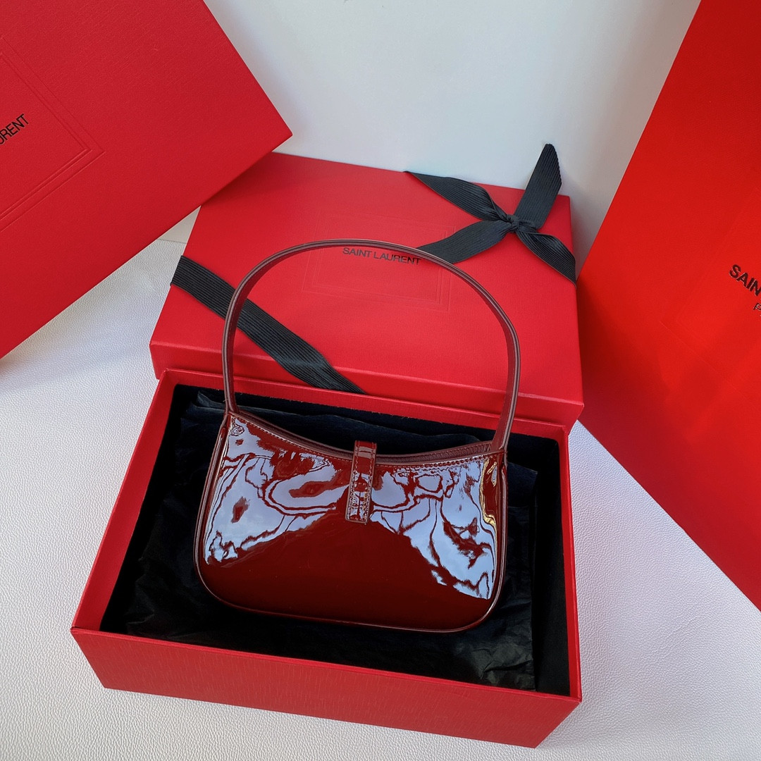 Y51 LE 5 À 7 Mini (Patent Leather) 19 x 11.5 x 4.5 CM