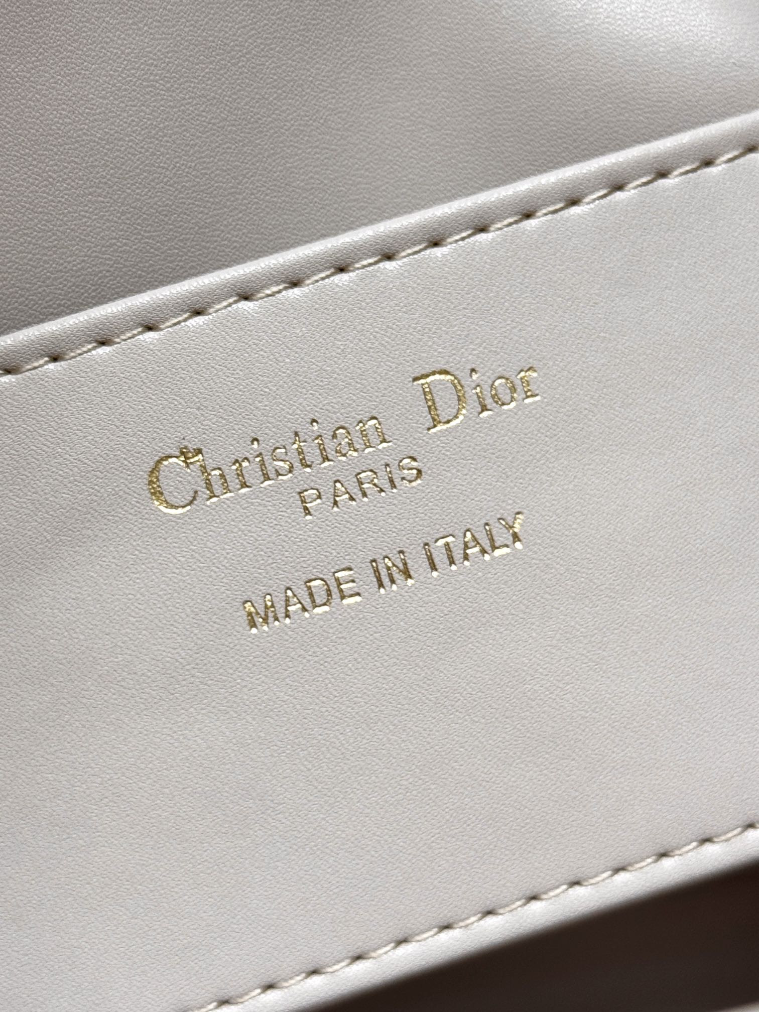 D10r Caro Backpack Small 19.5 x 18.5 x 8.5 cm