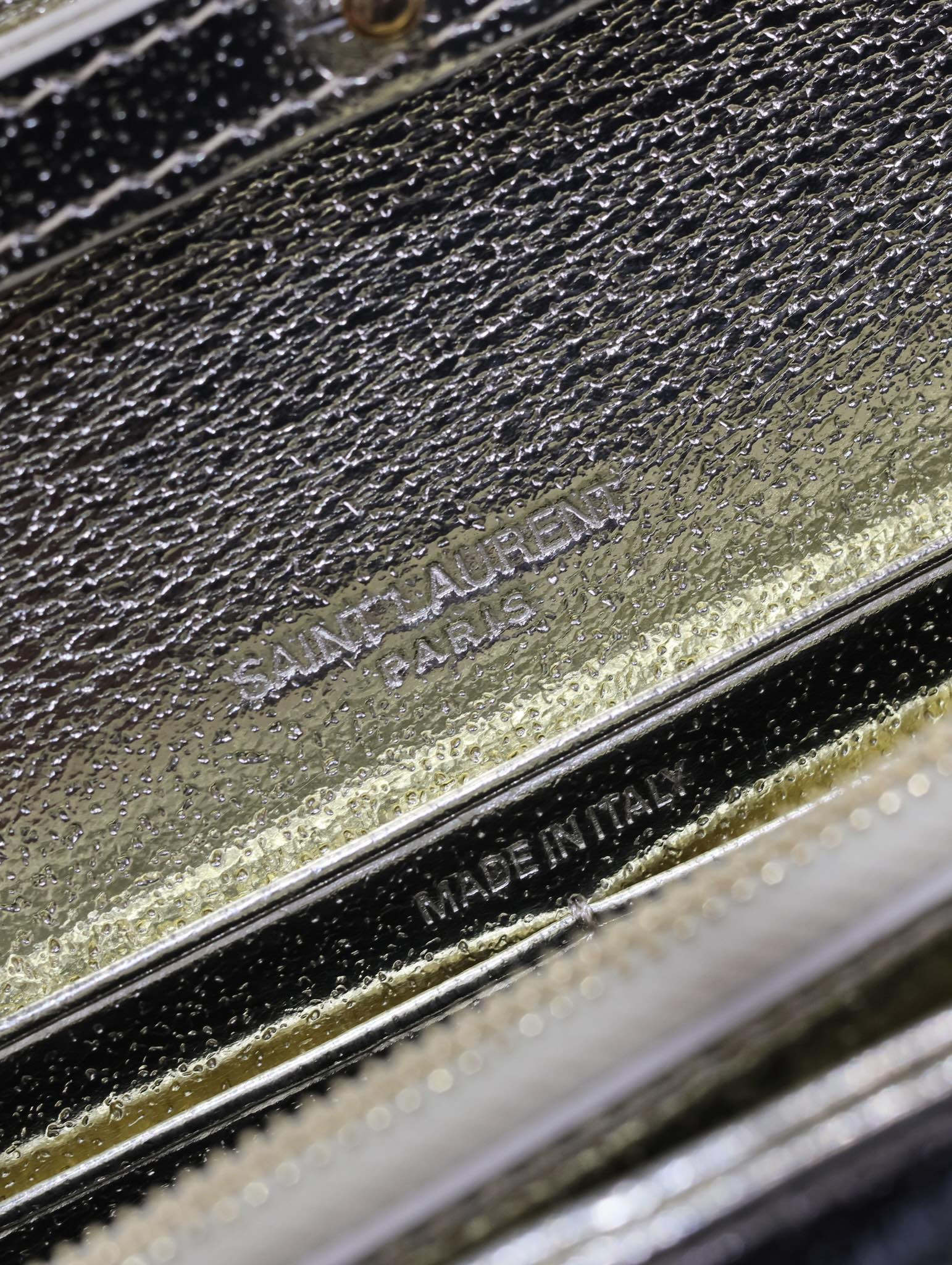 Y51 Cassandra Monogram Classic Chain Wallet 22.5 x 14 x 4cm