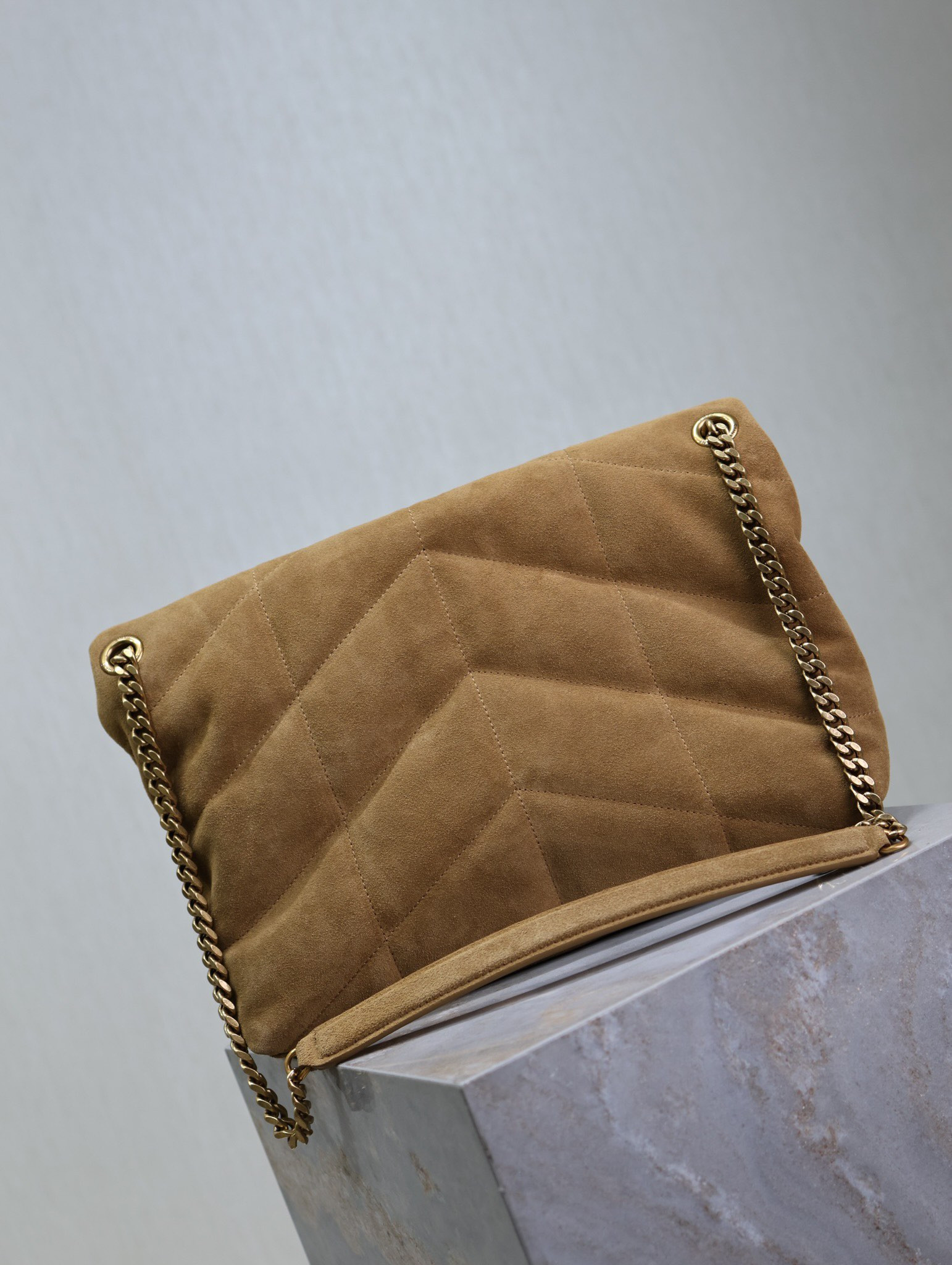 Y51 Loulou  Puffer (Suede)  35x23x13.5cm