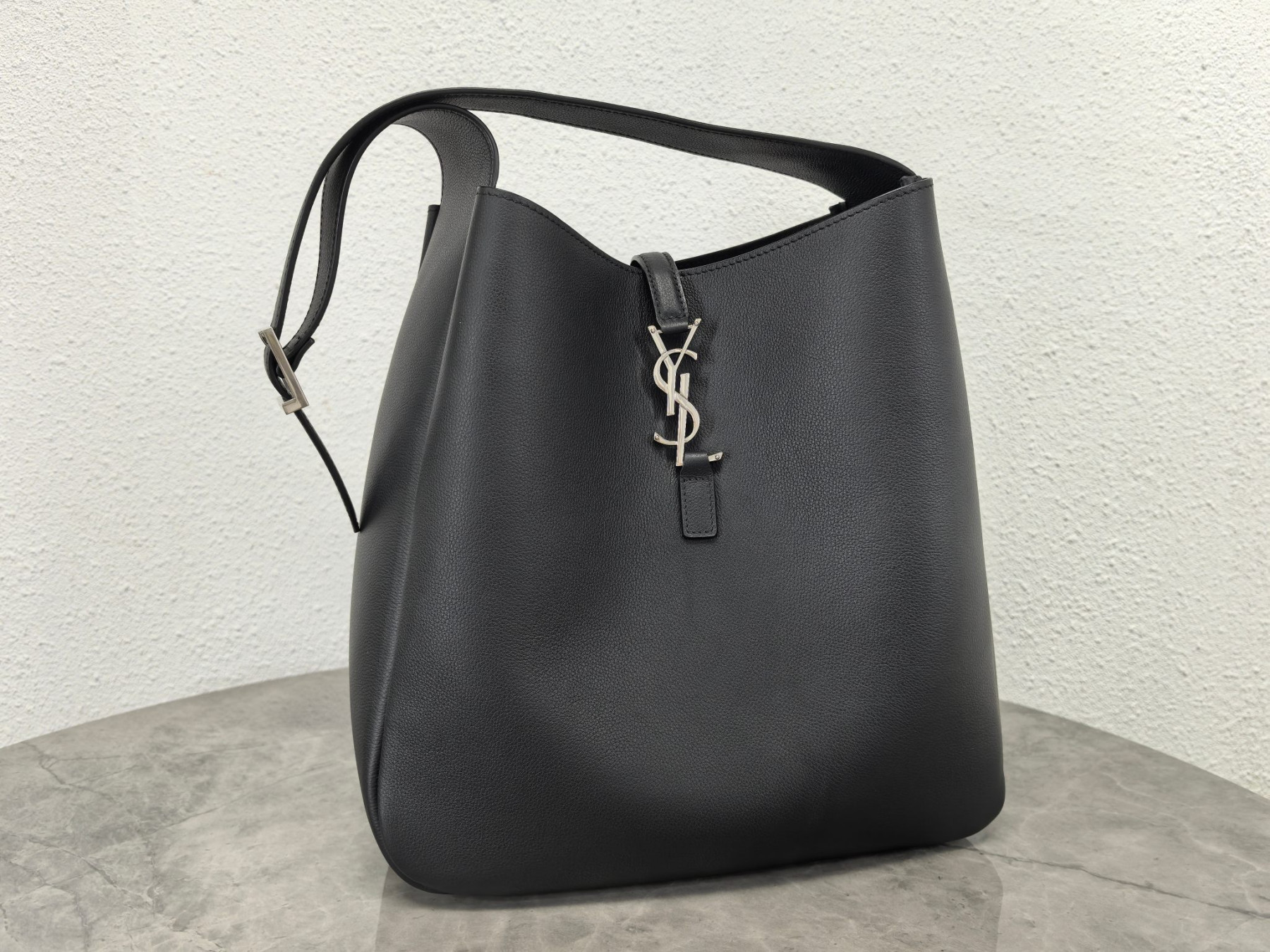 Y51 LE 5 À 7 30 X 31 X 13 CM