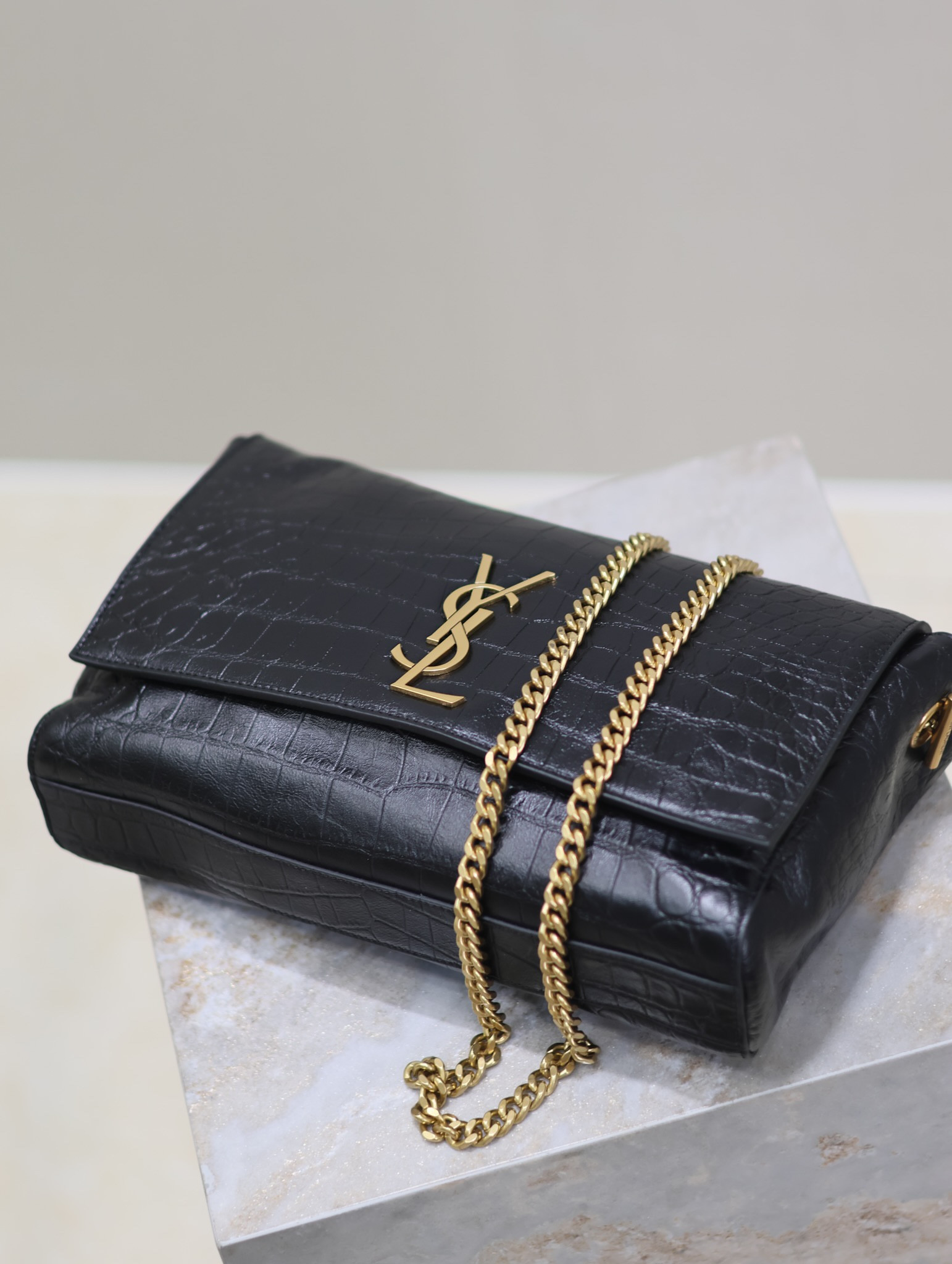 Y51 REVERSIBLE KATE 28.5x20x6cm