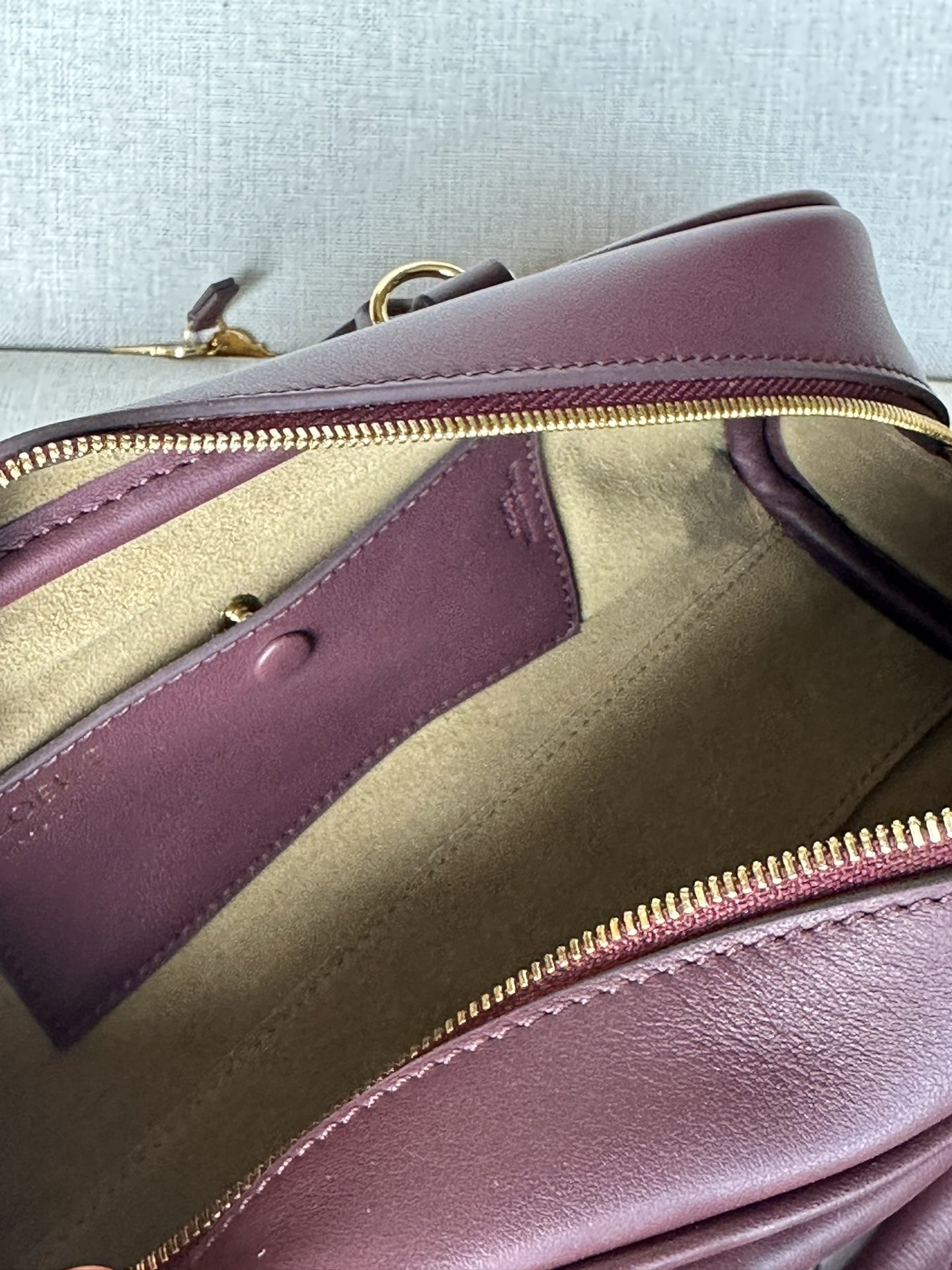 L0ew* Amazona 23 Cropped bag in nappa calfskin 23x11x10cm