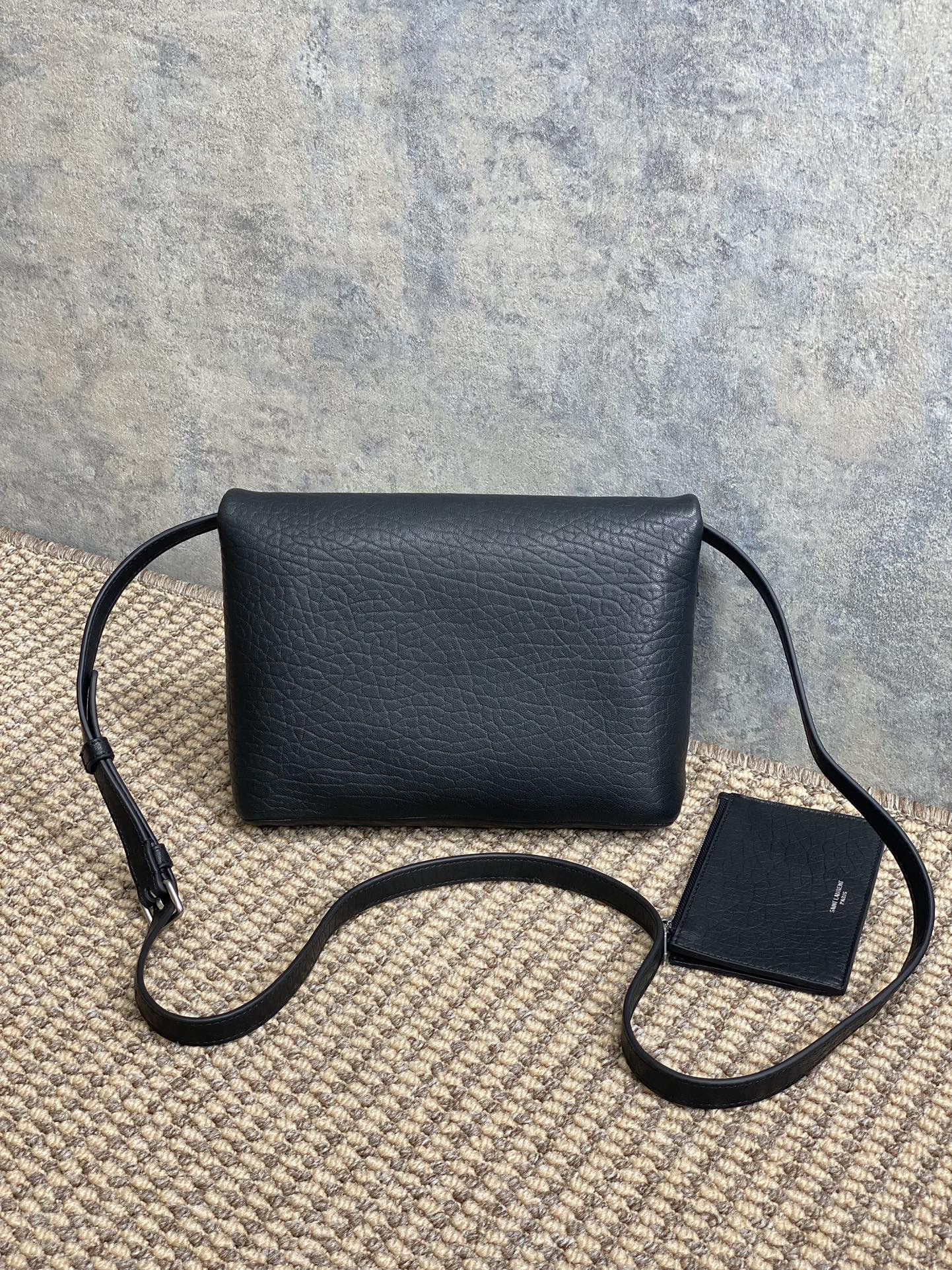 Y51 CASSANDRE envelope messenger in lambskin 23X16.5X6cm