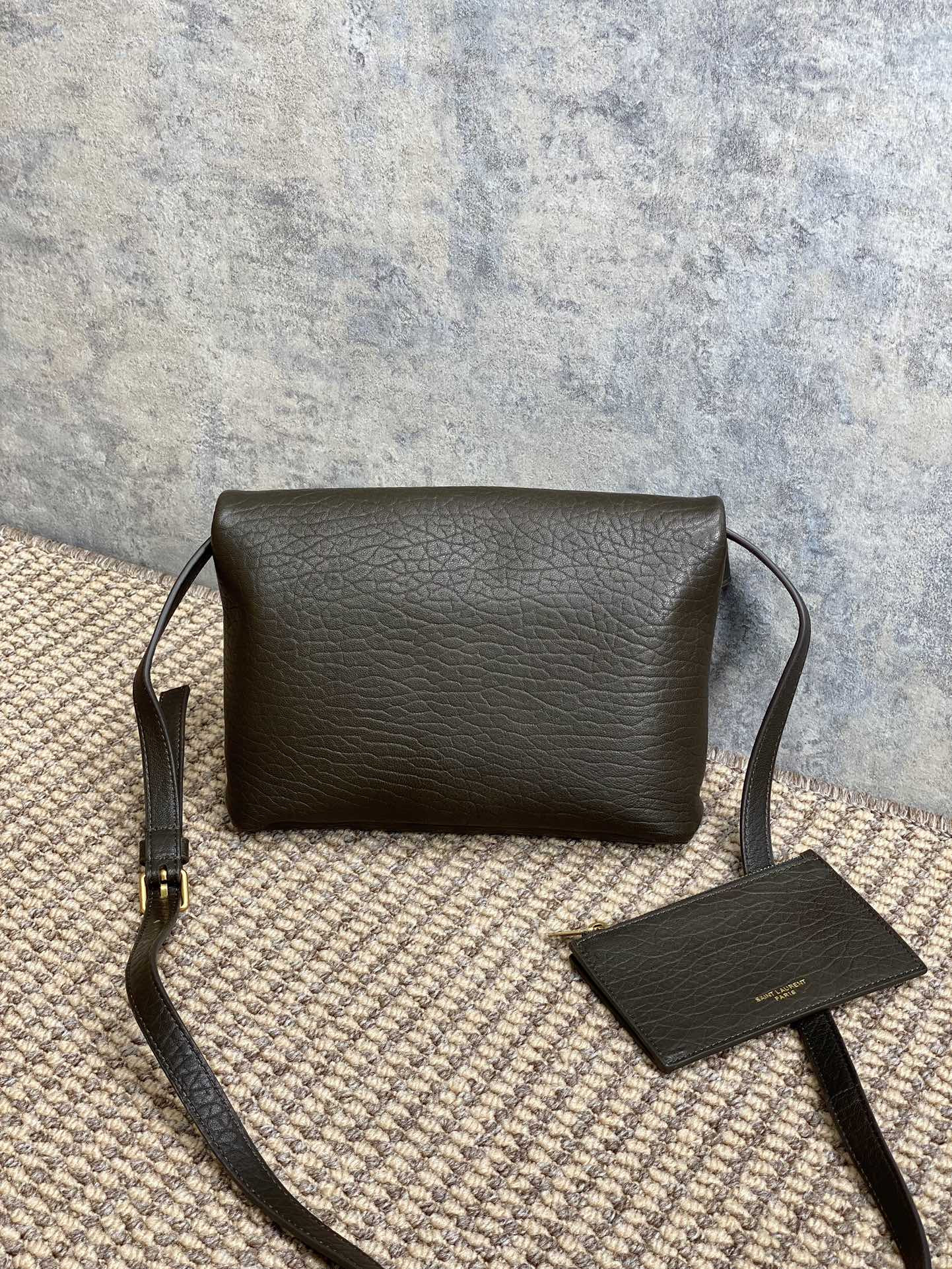 Y51 CASSANDRE envelope messenger in lambskin 23X16.5X6cm