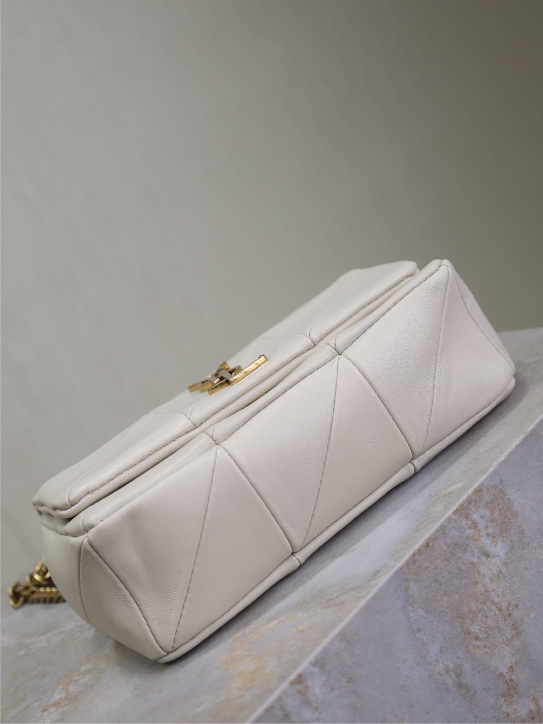 Y51 Jamie 20×12.5×6.5cm