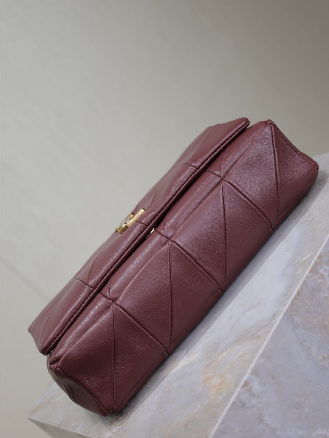 Y51 Jamie Medium 25x15x7.5cm