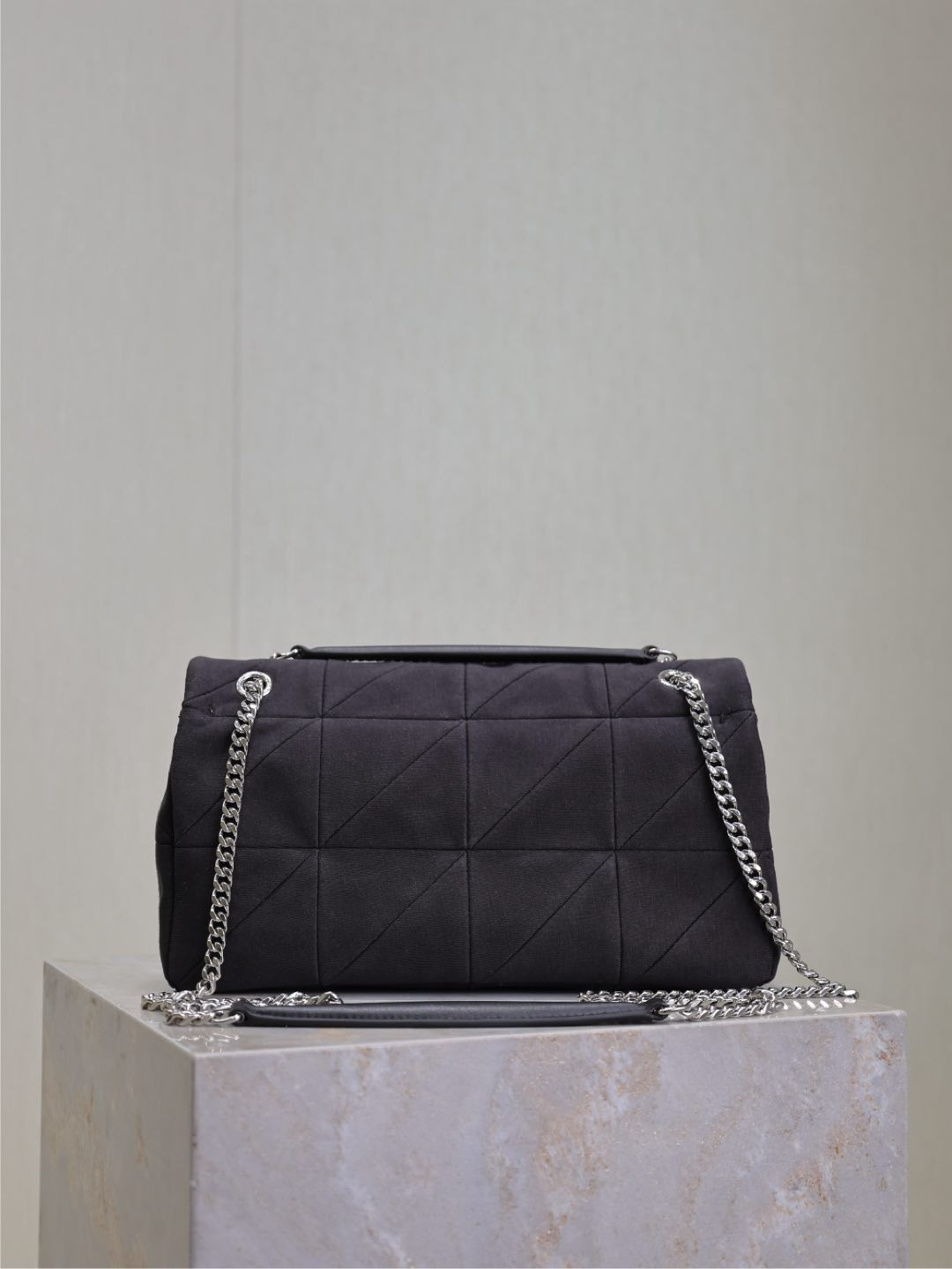 Y51 Jamie Medium 25x15x7.5cm