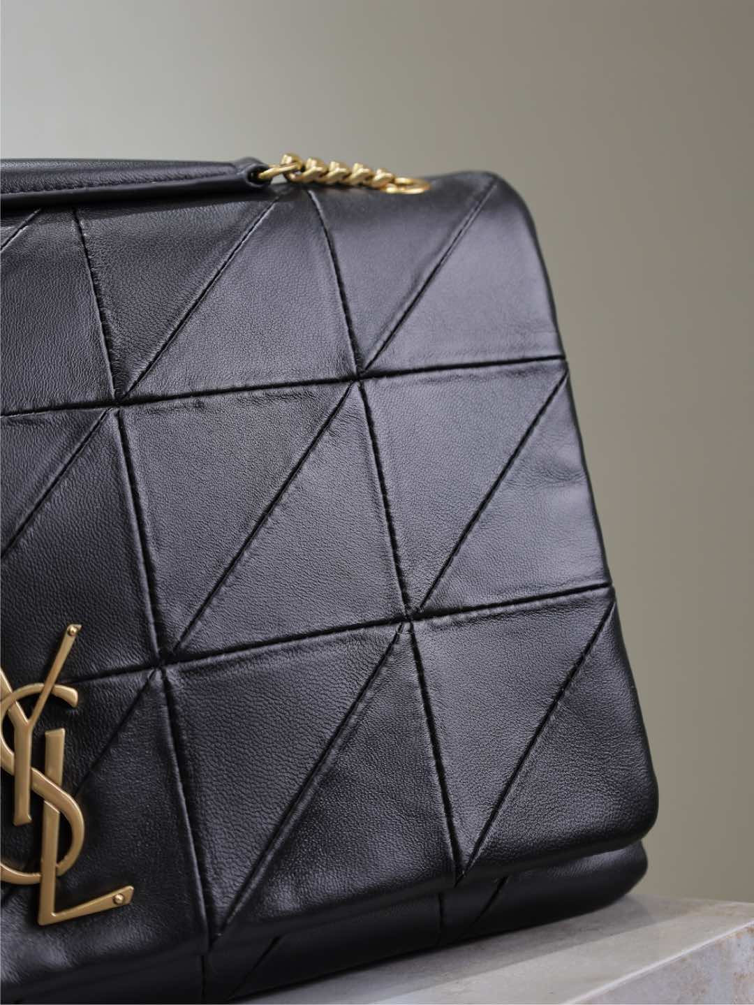 Y51 Jamie Large 33×22×7.5cm