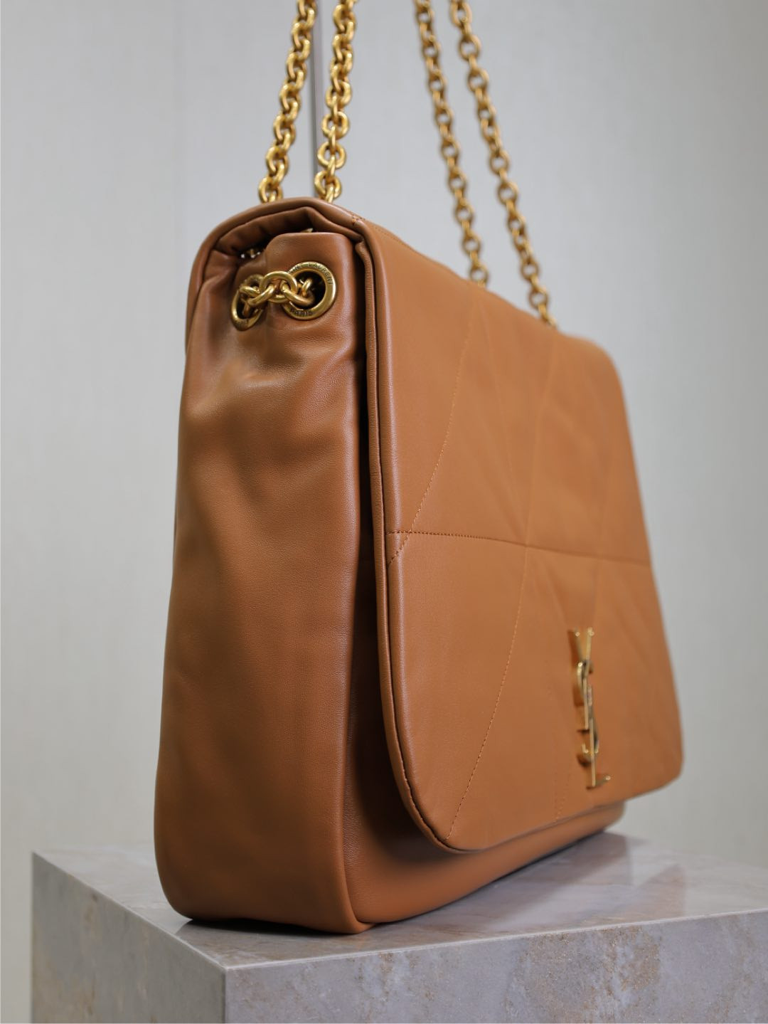 Y51 large jamie 4.3 in lambskin 43x29x9cm