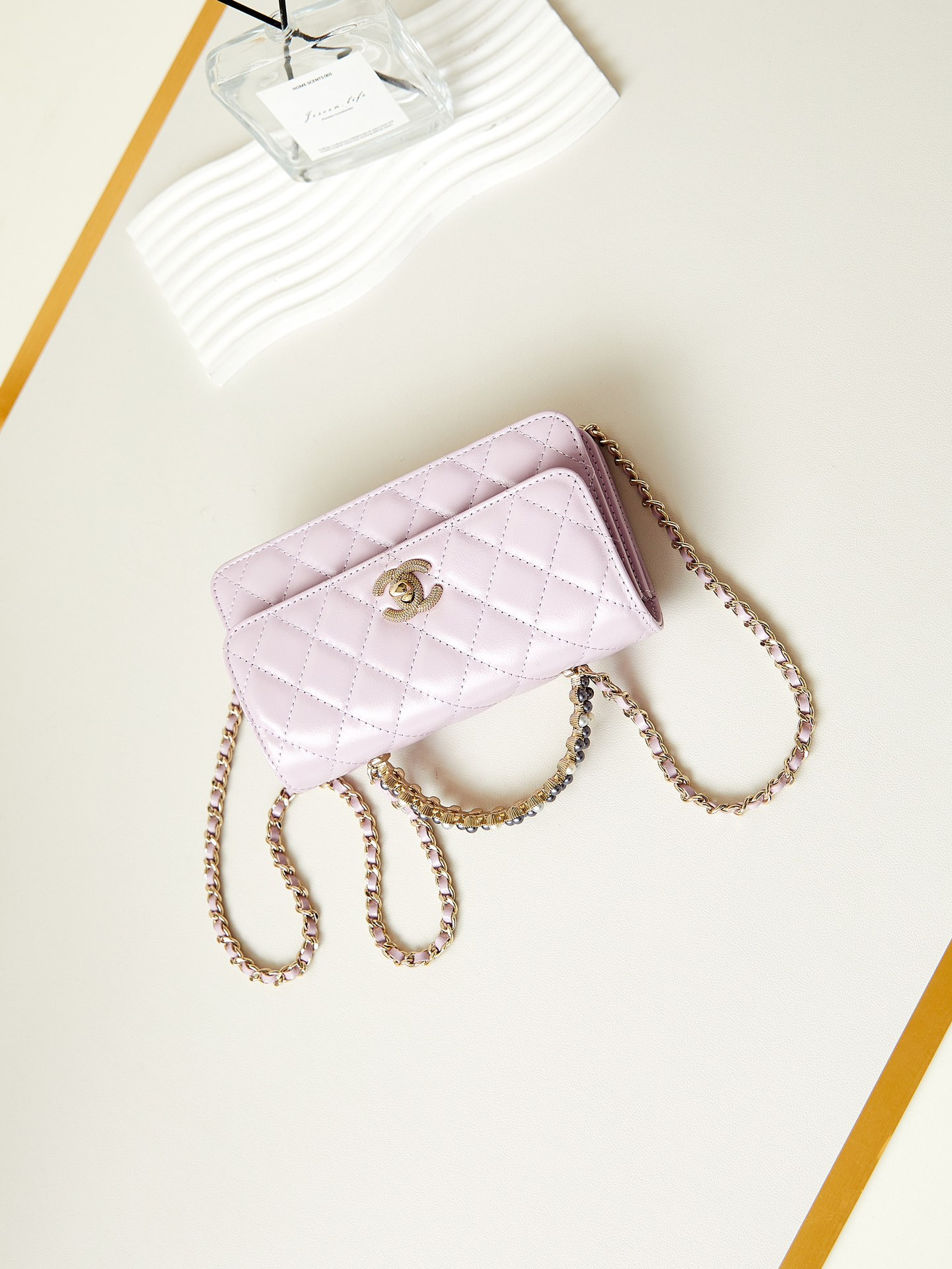 Ch**el 24P woc CLASSIC WALLET ON CHAIN 11x18.5x6cm