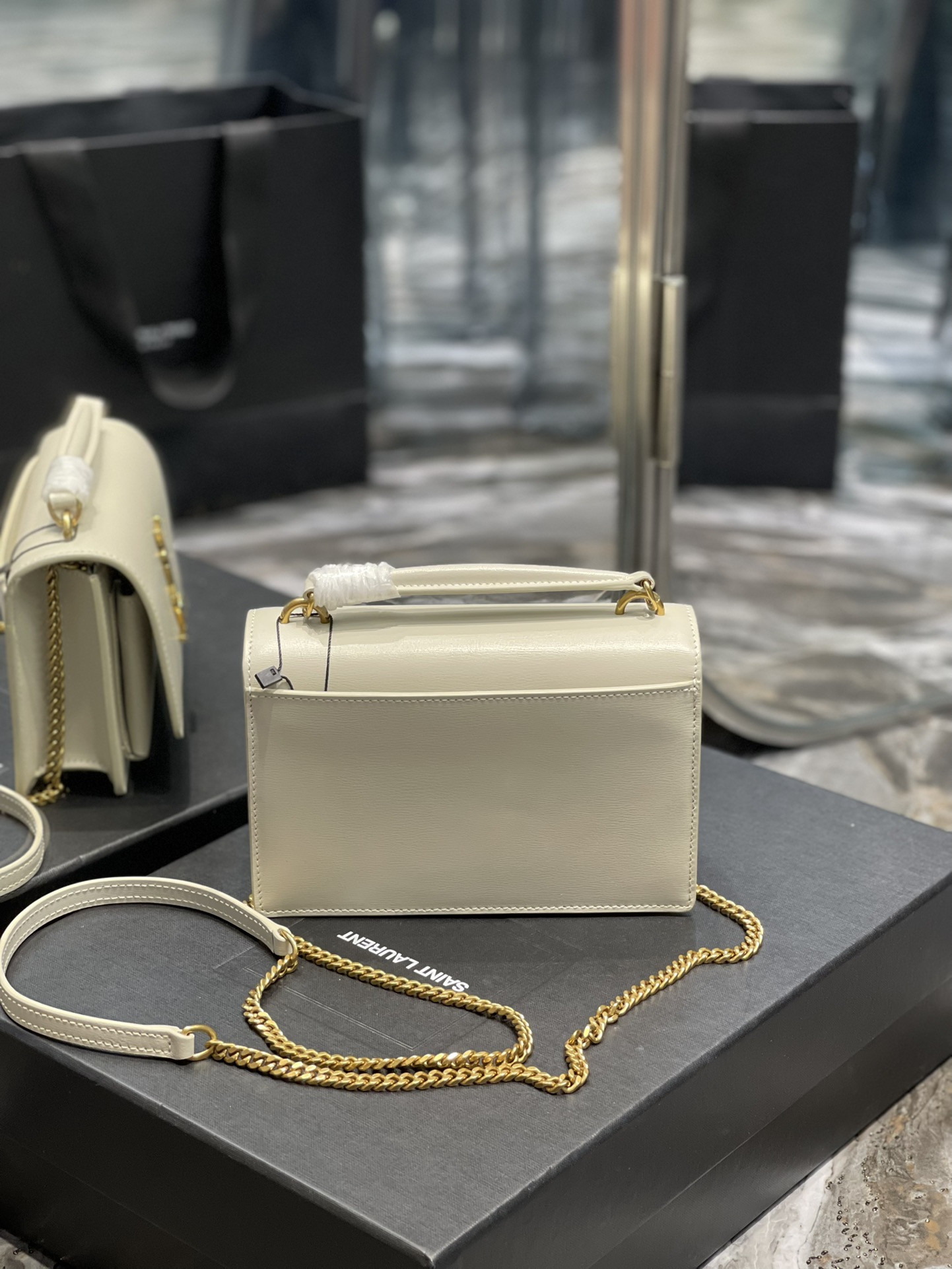 Y51 Sunset Woc 19x14x5.5cm