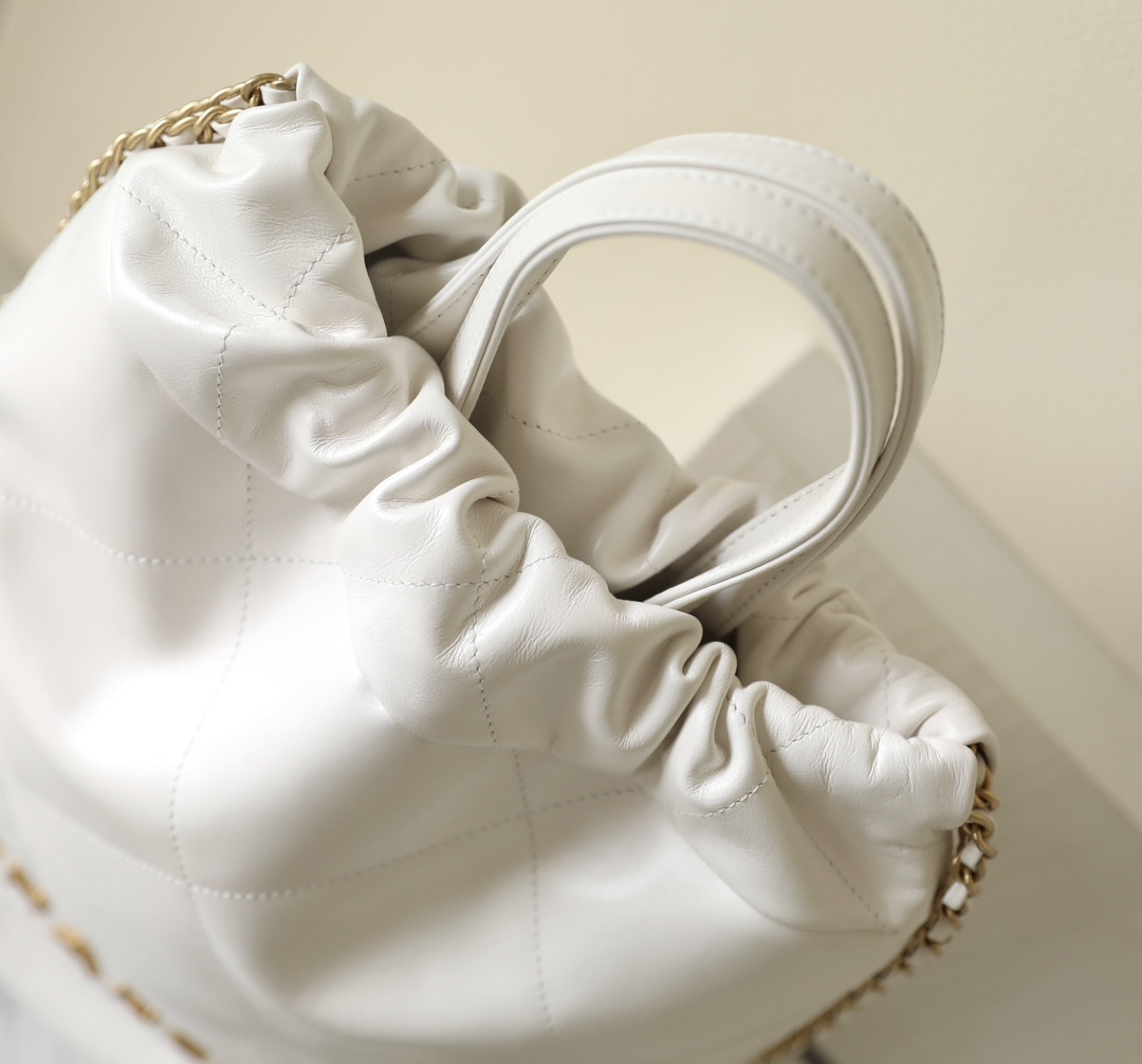 Ch**el 22 Handbag Calfskin 29x34x10.5cm