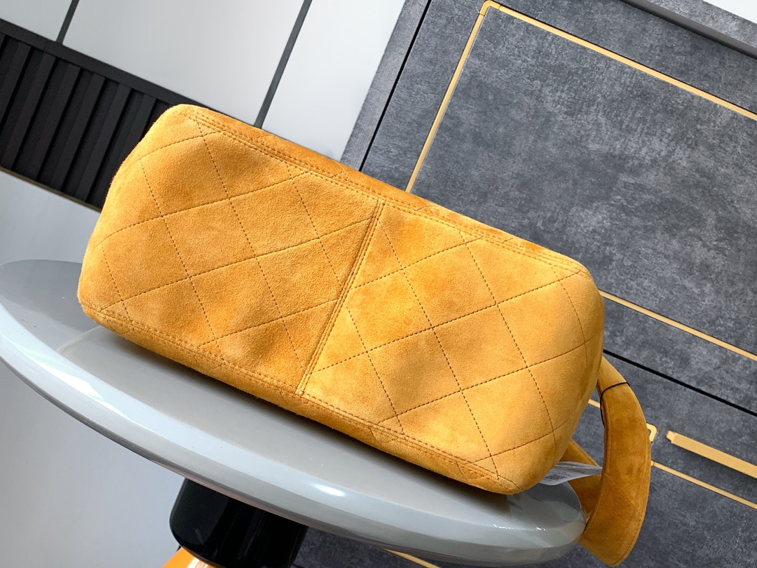 Ch**el Vintage bag 28x12.5x24cm