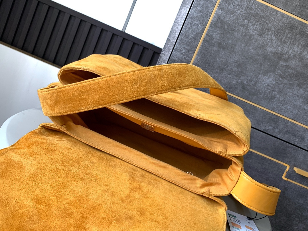 Ch**el Vintage bag 28x12.5x24cm