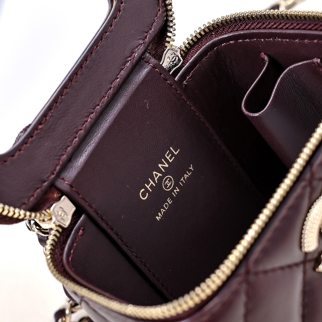 Ch**el Small Vanity with Chain 8.5x11x7cm