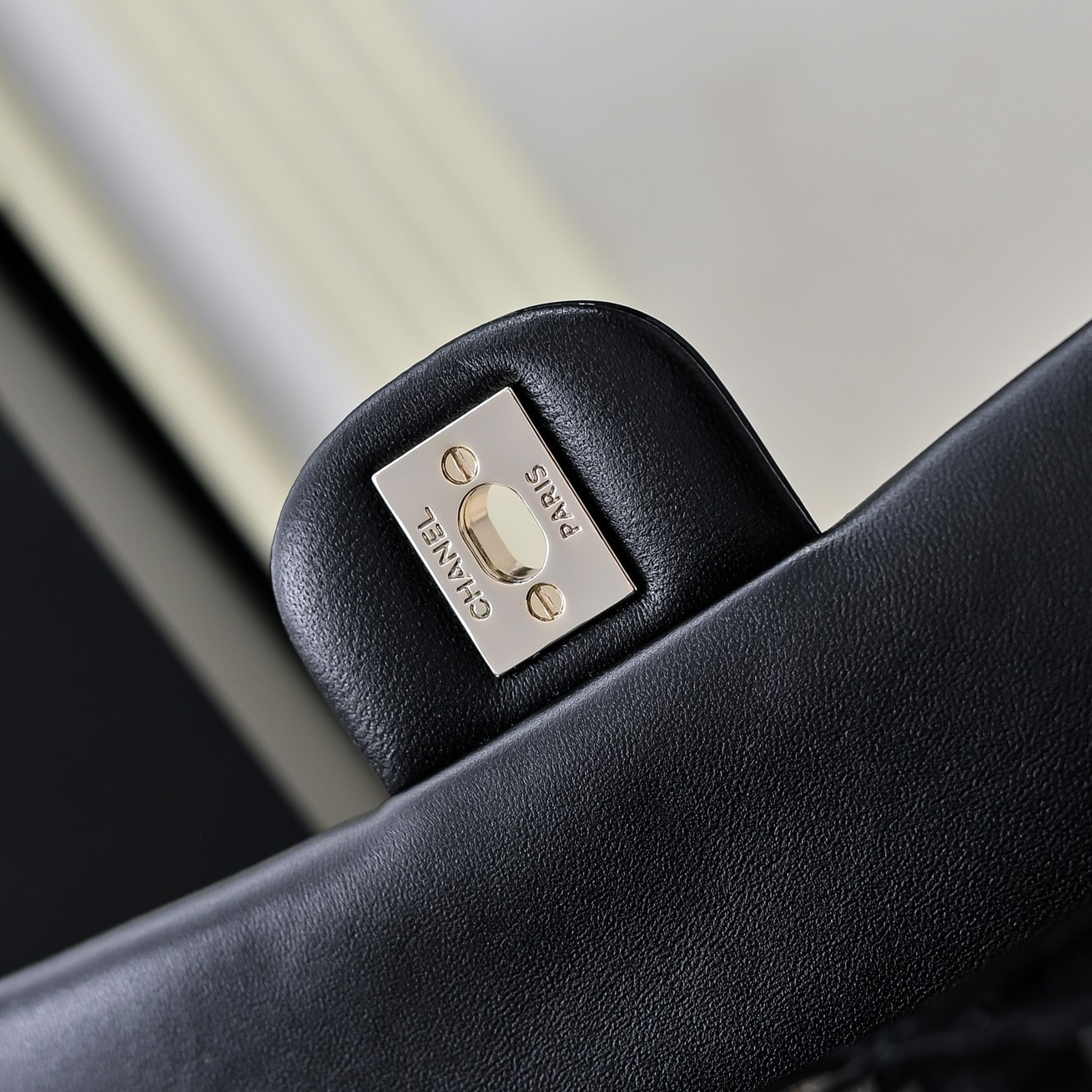 Ch**el Mini Classic Handbag With Top Handle 20x12x6cm