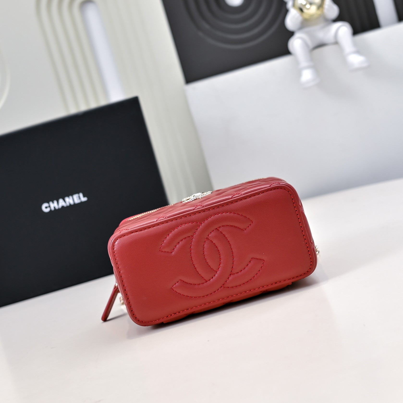 Ch**el Clutch With Chain 17cm