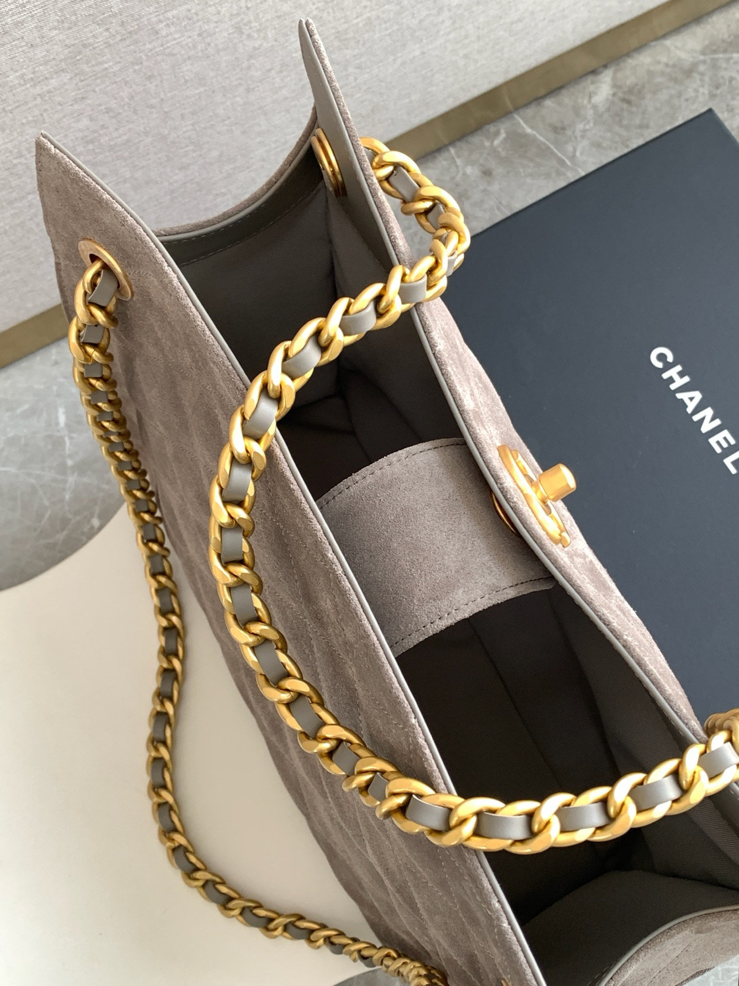 Ch**el shopping bag hobo 26x31x13cm