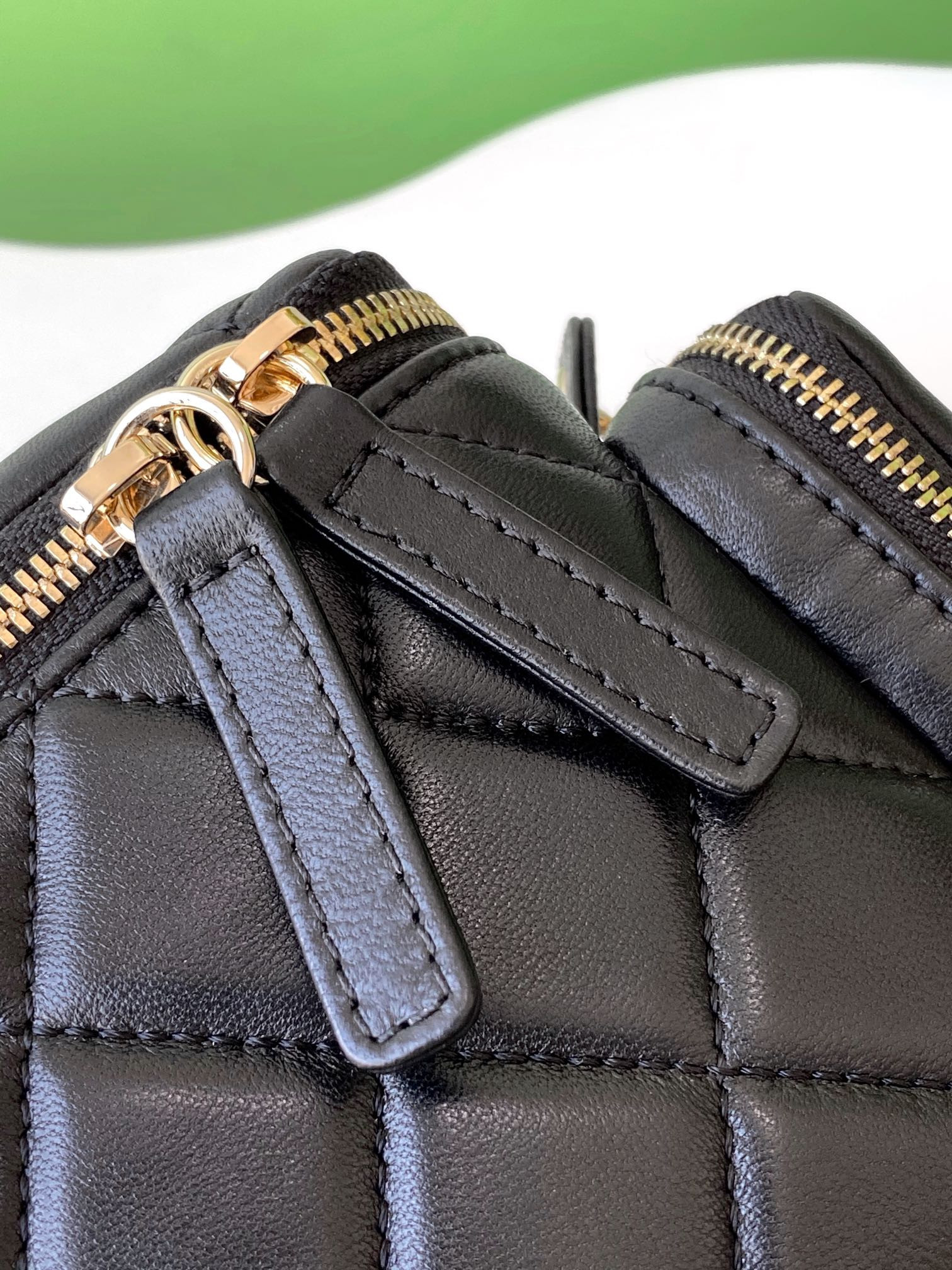 Ch**el Vanity Case 14x23x9cm