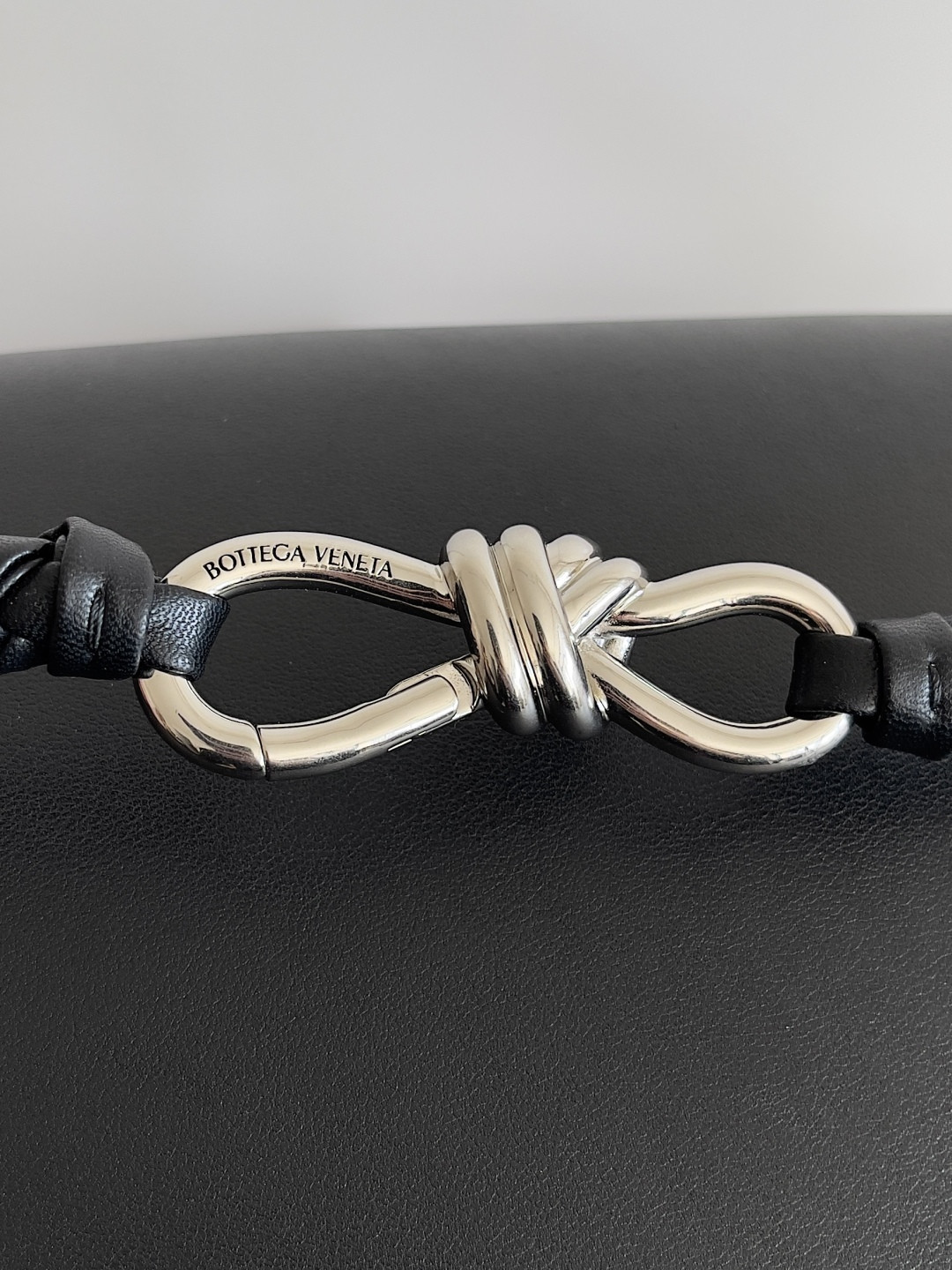 B0tt*ga Ven*ta Medium Andiamo Messenger 37x26x13cm