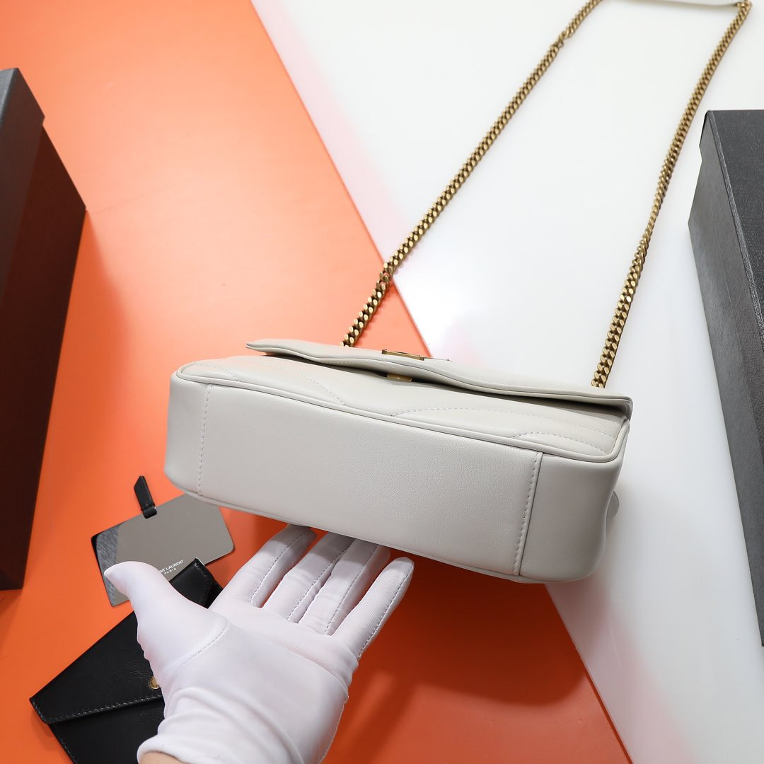 Y51 LOULOU small in MATELASSÉ lambskin 24x14x6cm