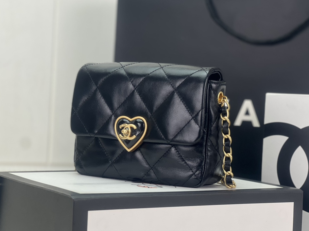 Ch**el FLAP HANDBAG CF 18x13.5x5.5cm