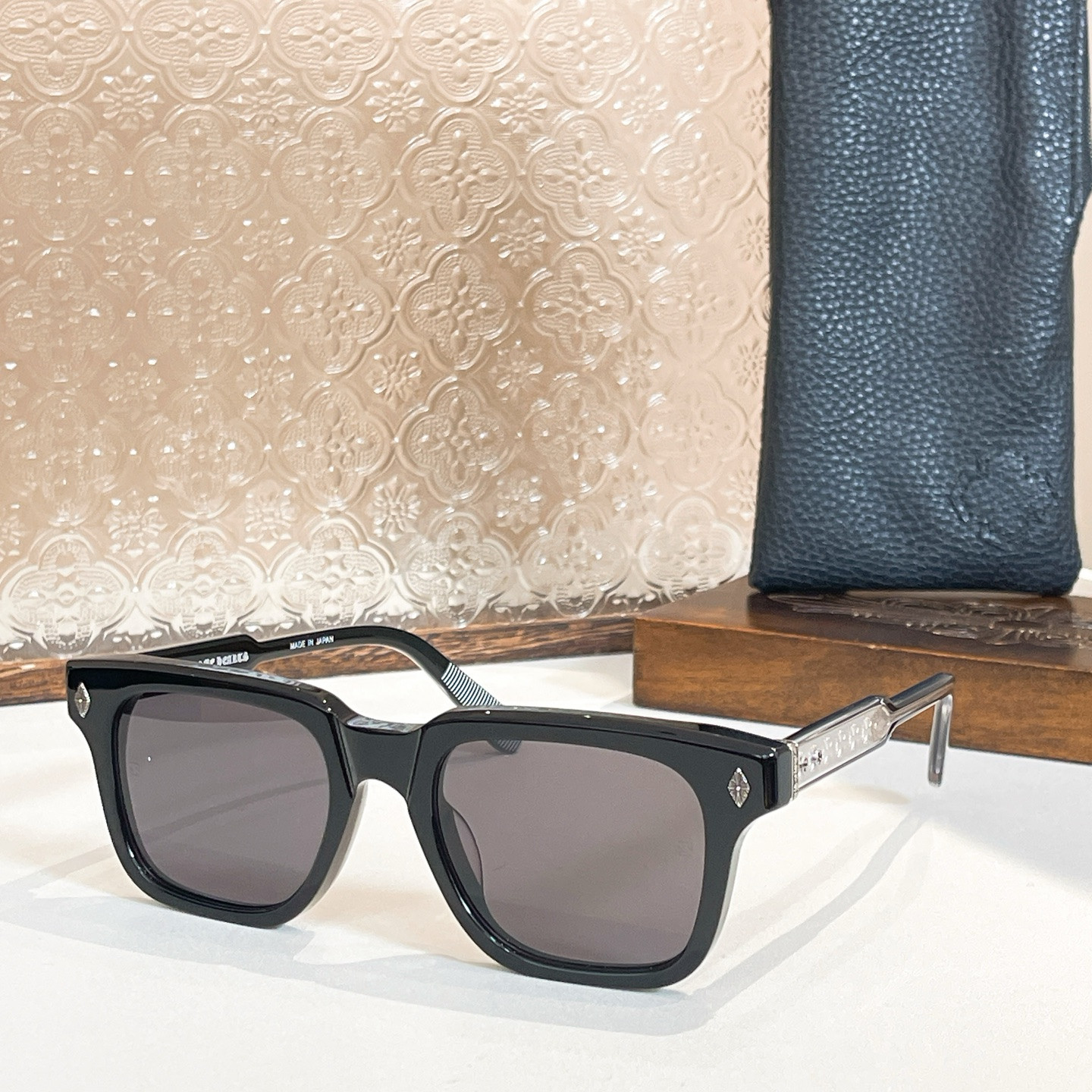 Ch*0me He**ts Glasses AMBIDIXTROUS 52-19-150