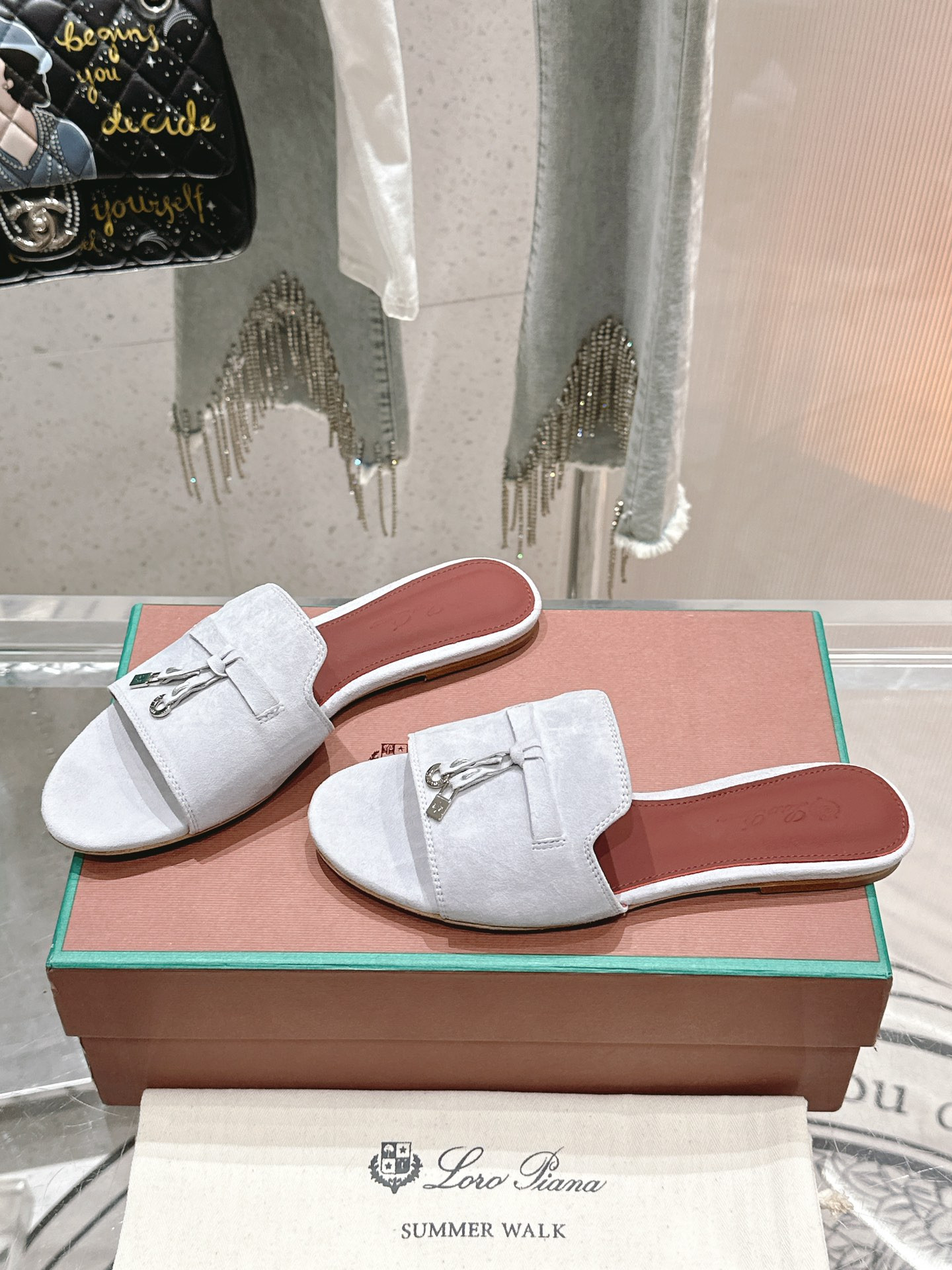 UA L0r0 P1ana Summer Charms Sandal