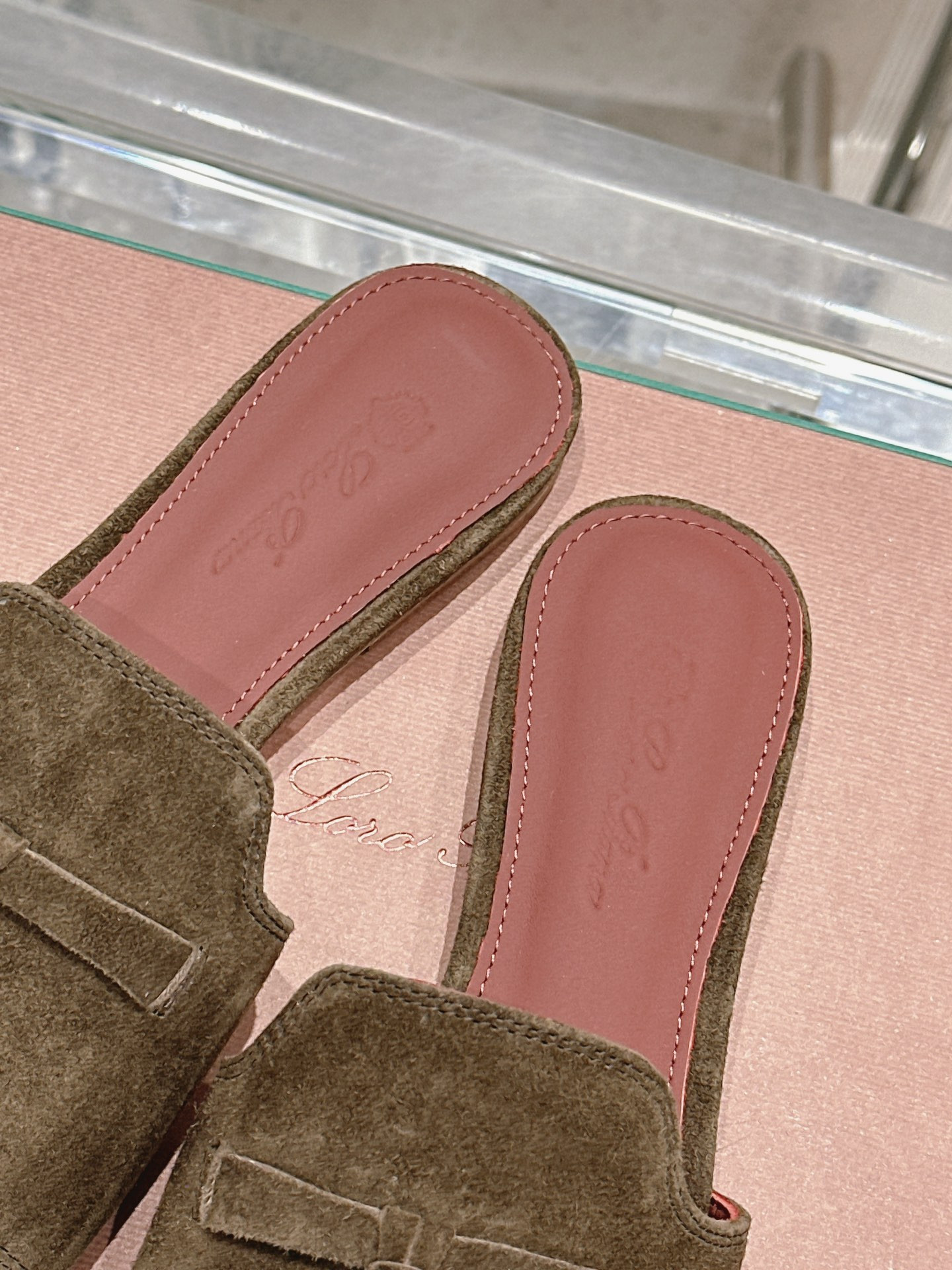 UA L0r0 P1ana Summer Charms Sandal