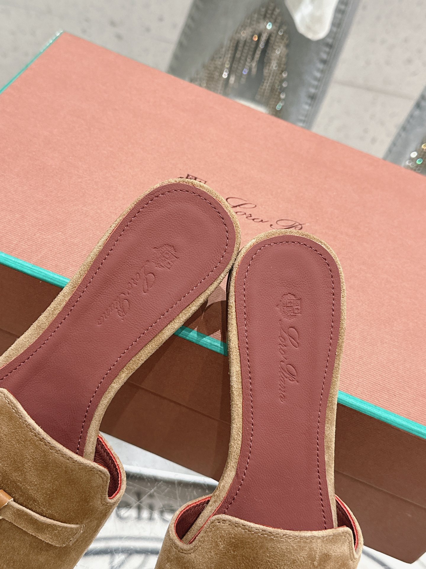 UA L0r0 P1ana Summer Charms Sandal