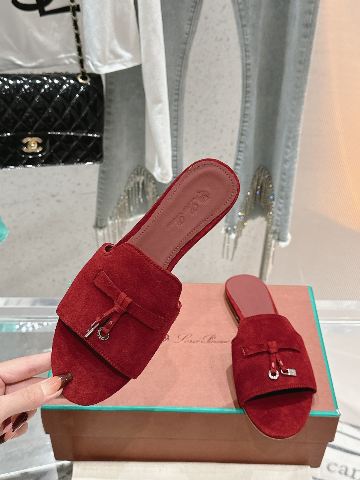 UA L0r0 P1ana Summer Charms Sandal