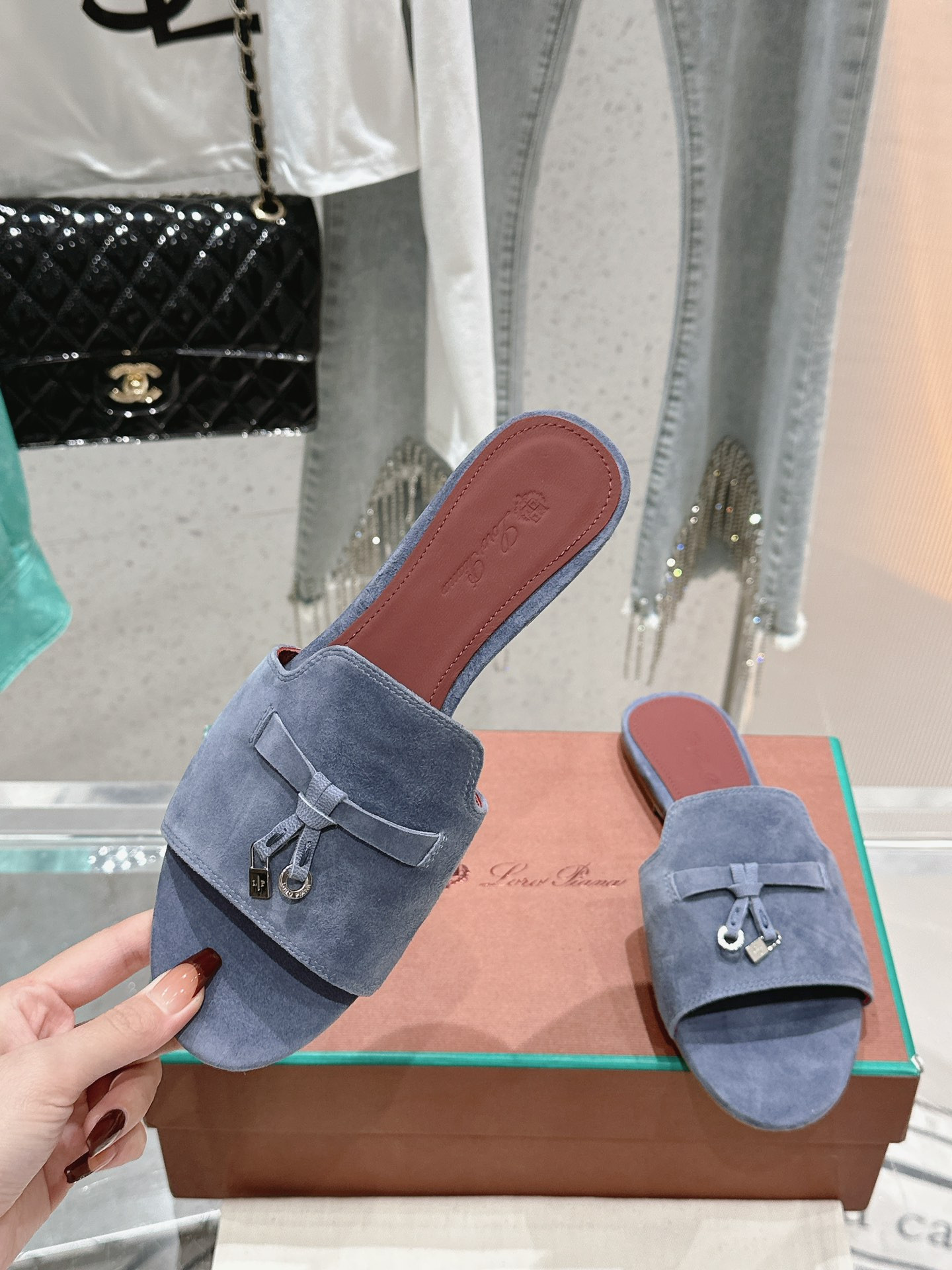 UA L0r0 P1ana Summer Charms Sandal