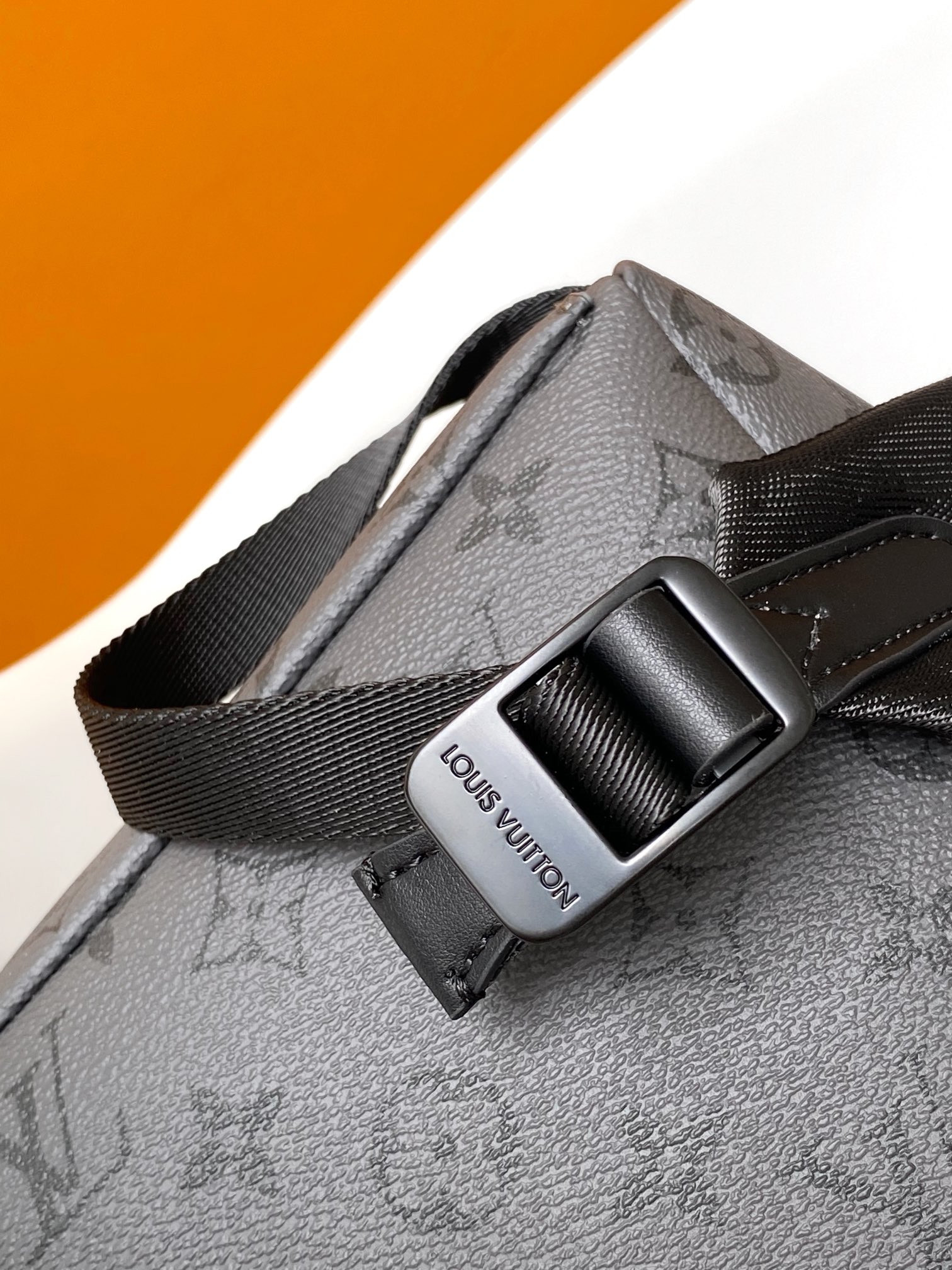 LV Discovery Backpack PM M11641 29 x 38 x 20CM