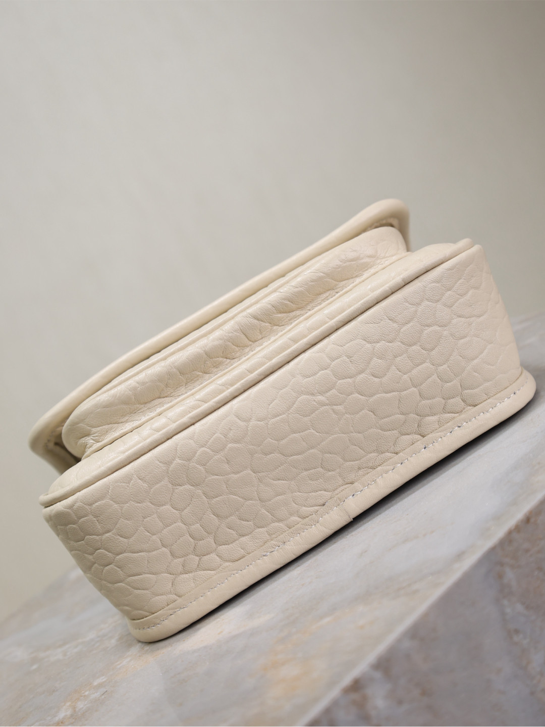 Y51 Niki Mini in grained lambskin 828736 12.5x18x5cm